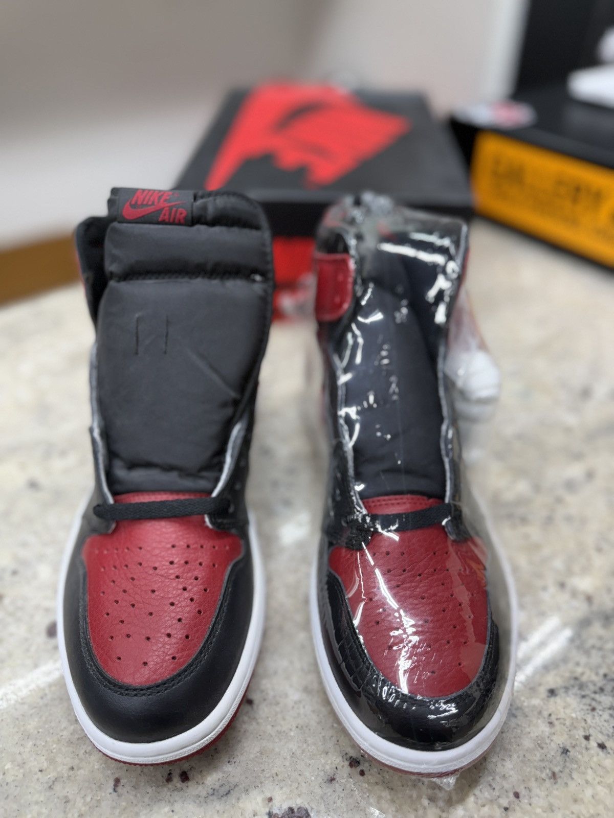 Jordan Brand Jordan Retro Banned 1s Size US 11 / EU 44 - 3 Thumbnail