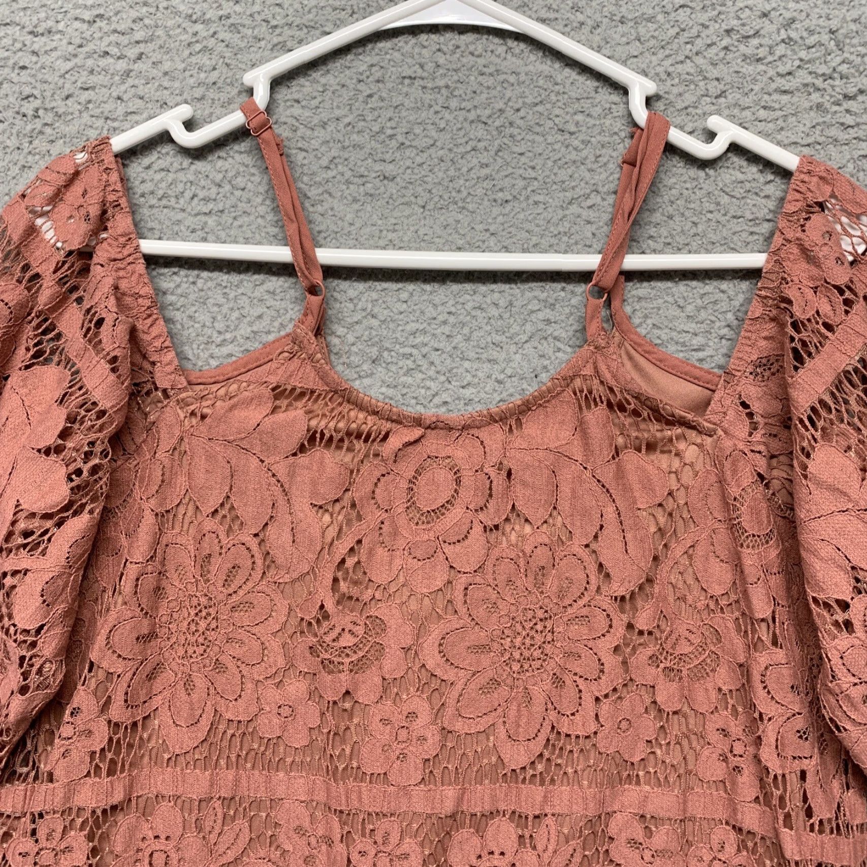 Vintage Xhilaration Dress Women’s XS Lacy Knee Length Dusty Rose Lined Off Shoulders Dress Size XS / US 0-2 / IT 36-38 - 5 Thumbnail