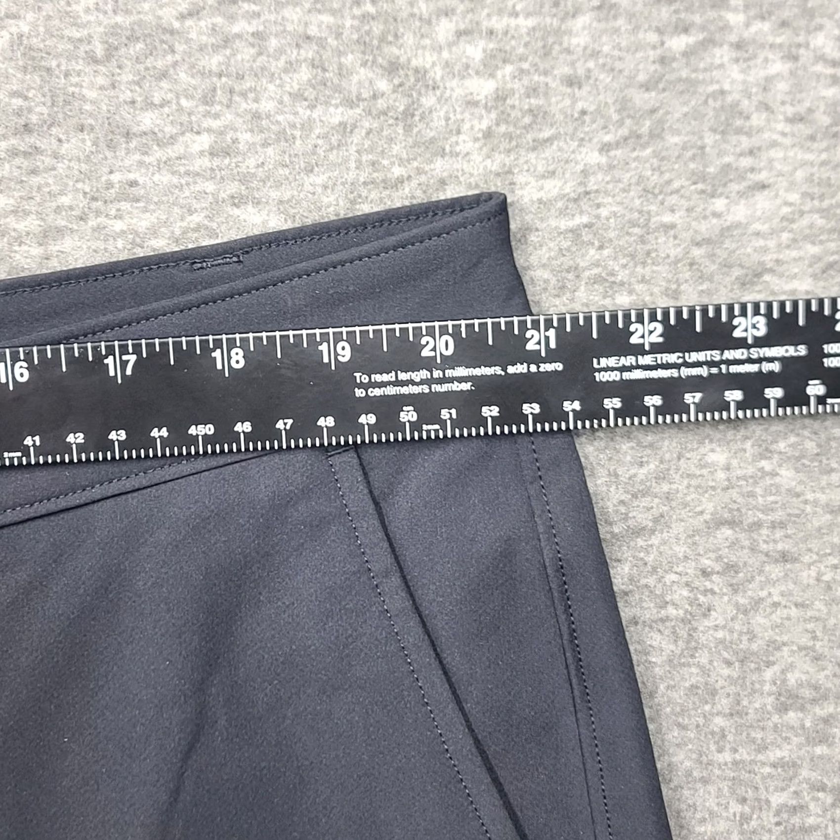 Under Armour Under Armour UA Tech Shorts Mens 42 Black Golf Lightweight Quick Dry NWT Breathable Moisture Wicking 10" Inseam Casual Outdoor Sports Size US 42 / EU 58 - 5 Thumbnail