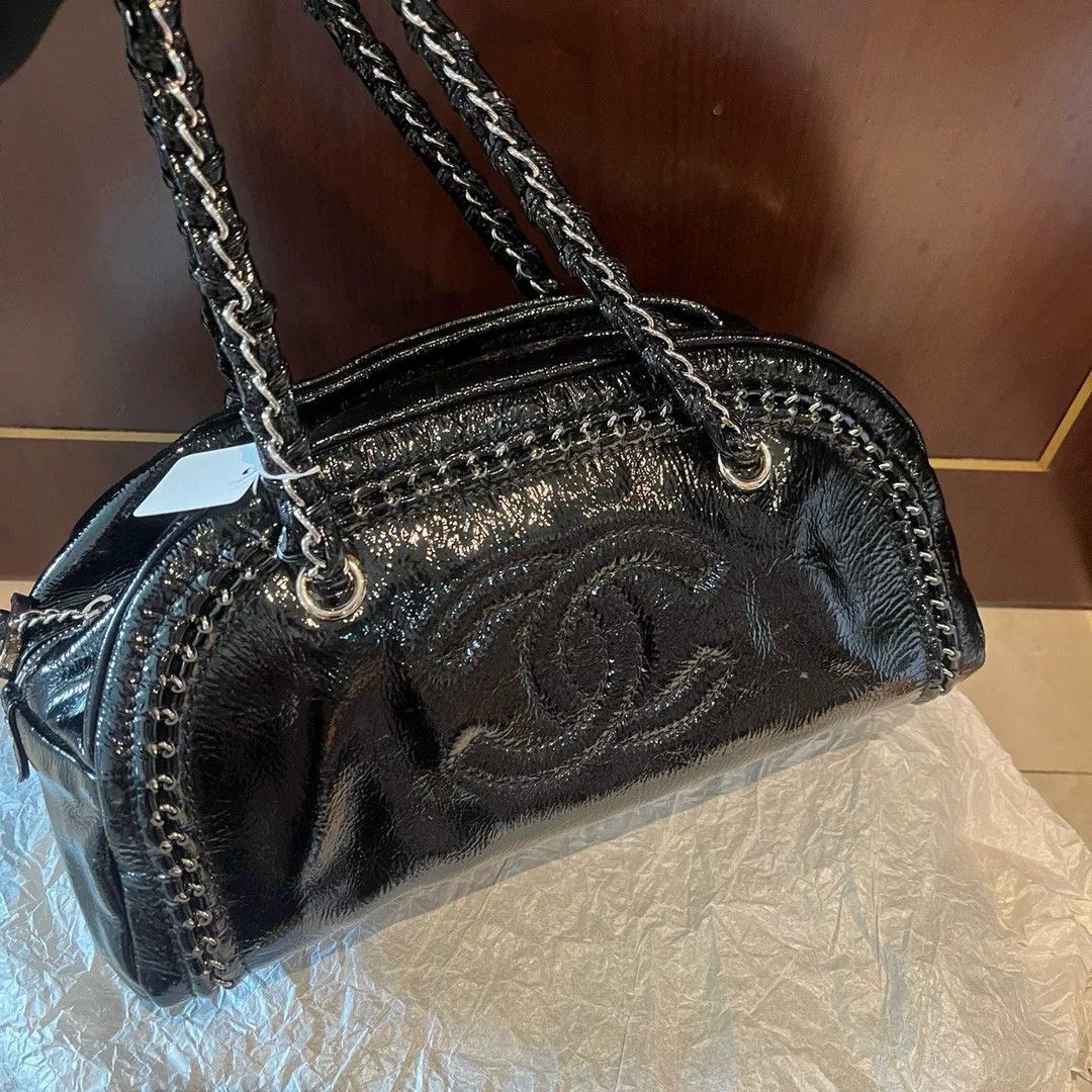 Chanel Pre-loved Bag Very good condition Size ONE SIZE - 1 Thumbnail
