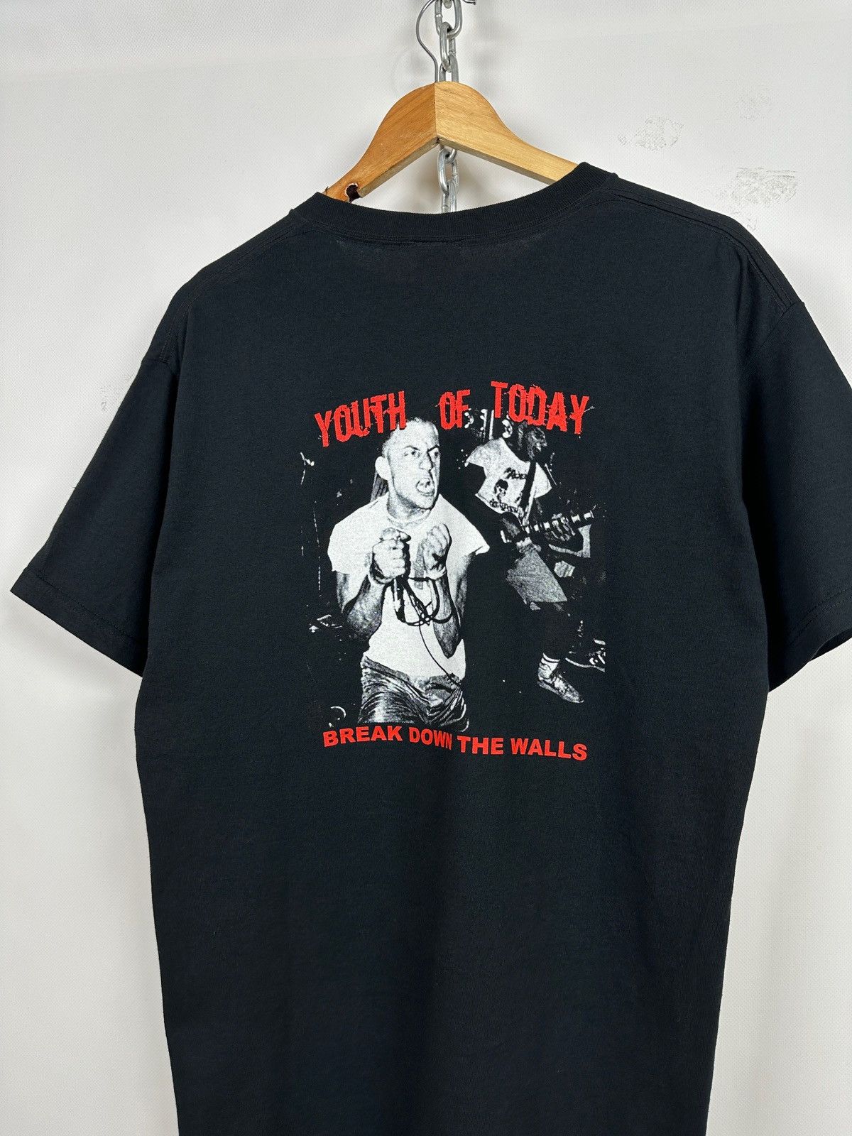 Band Tees Vintage Youth Of Today Break Down The Walls Band T-Shirt Size US L / EU 52-54 / 3 - 3 Thumbnail