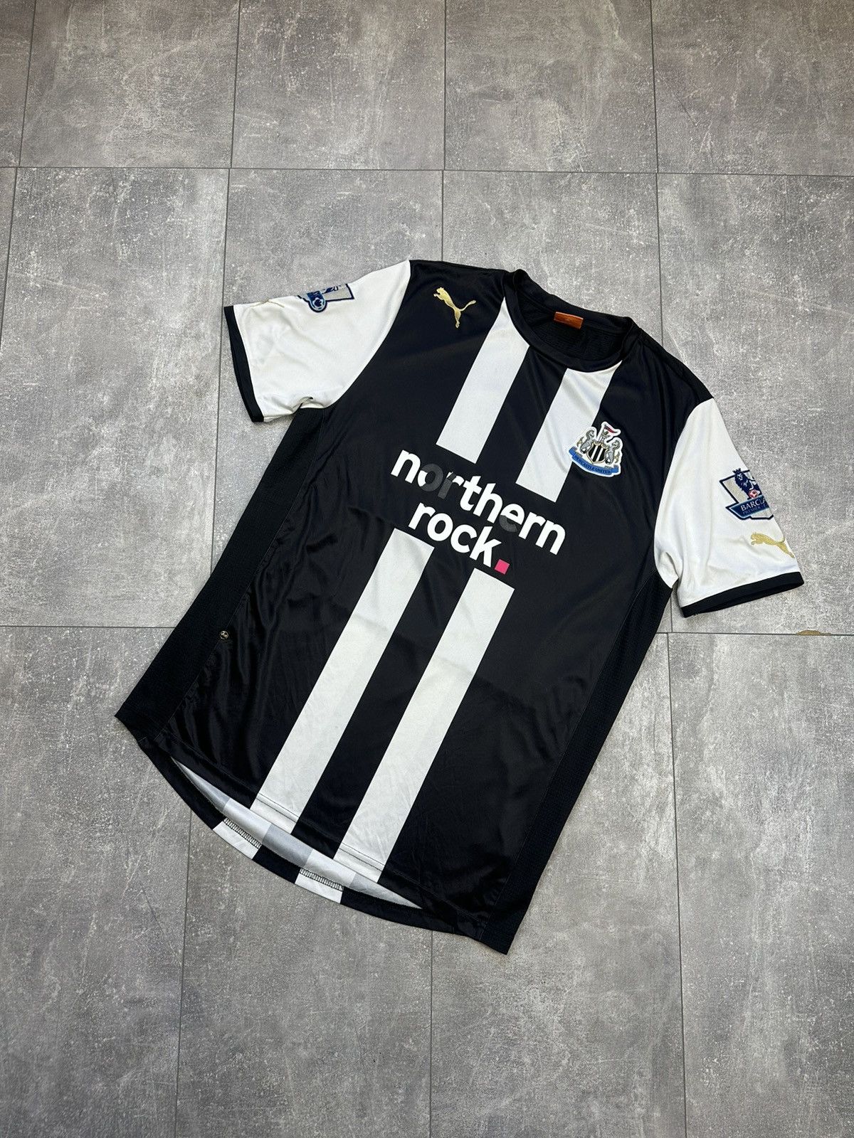 Other Puma New Castle Premier League Soccer Jersey Size US M / EU 48-50 / 2 - 2 Thumbnail