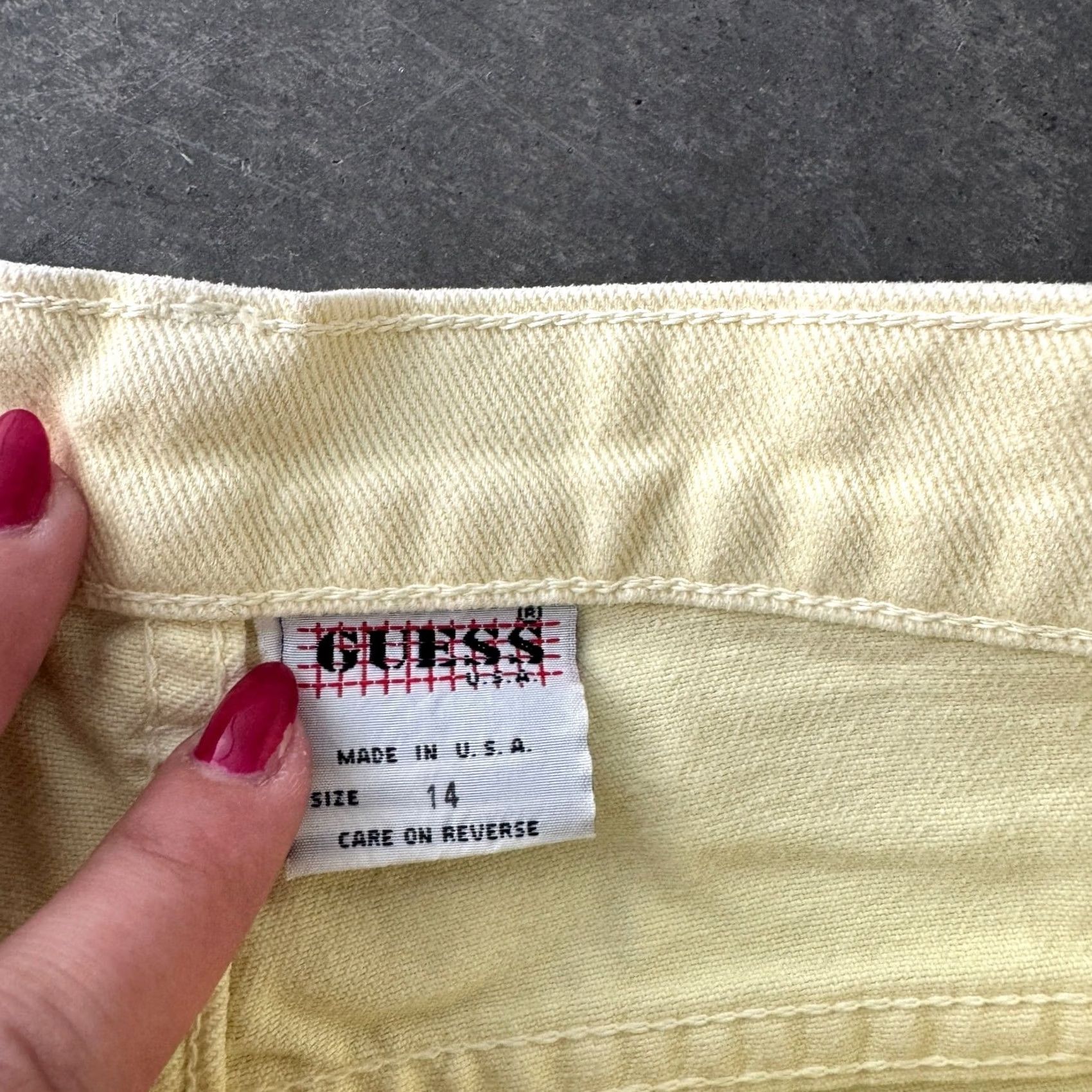 Guess VINTAGE Guess USA High Waisted Pale Yellow Mini Shorts 26 Women Short Cut-Off 90s Y2K Pink? Size 26" / US 2 / IT 38 - 5 Thumbnail
