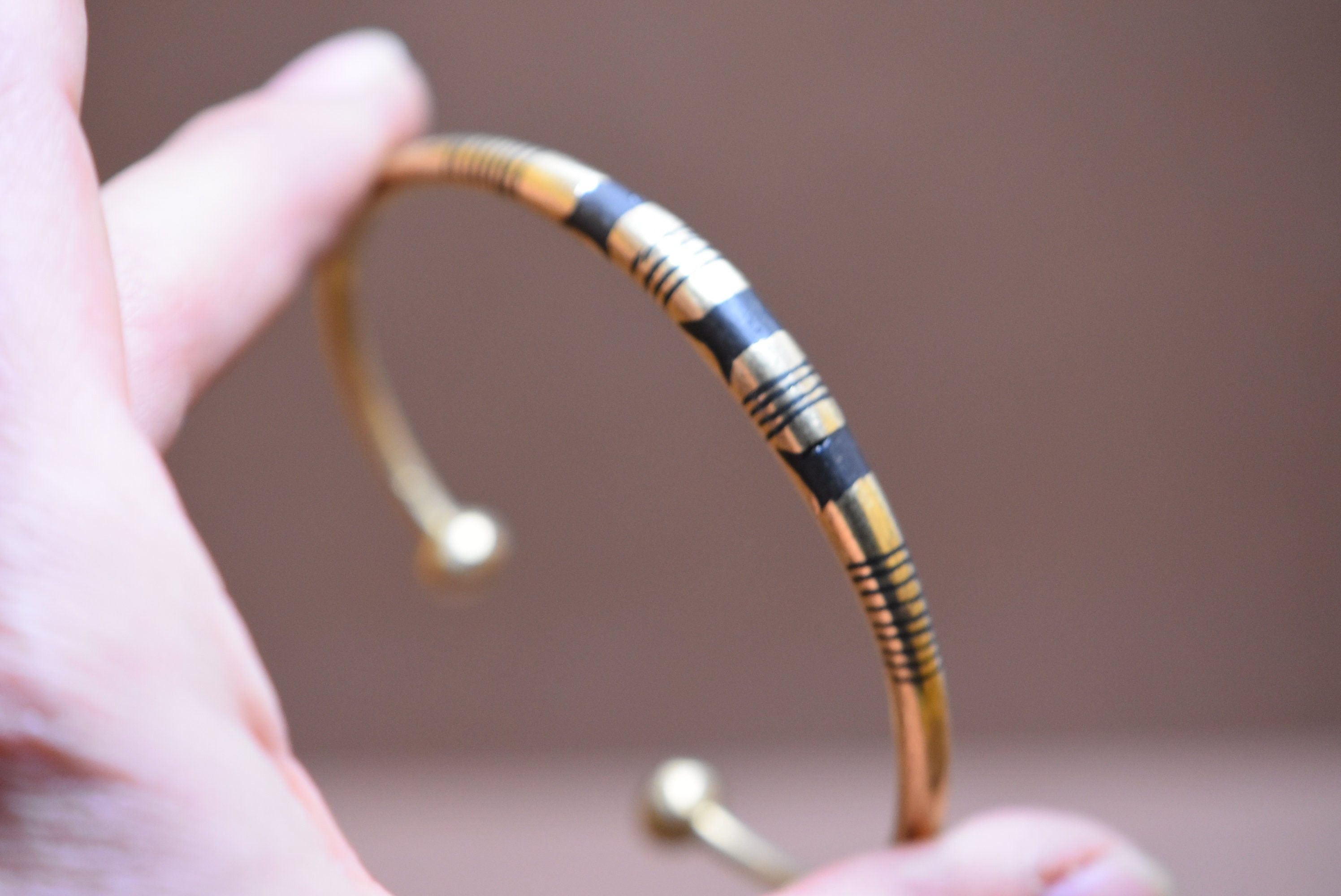Handmade × Jewelry × Vintage Tuareg Bracelet , Ethnic Tuareg Cuff Size ONE SIZE - 6 Thumbnail