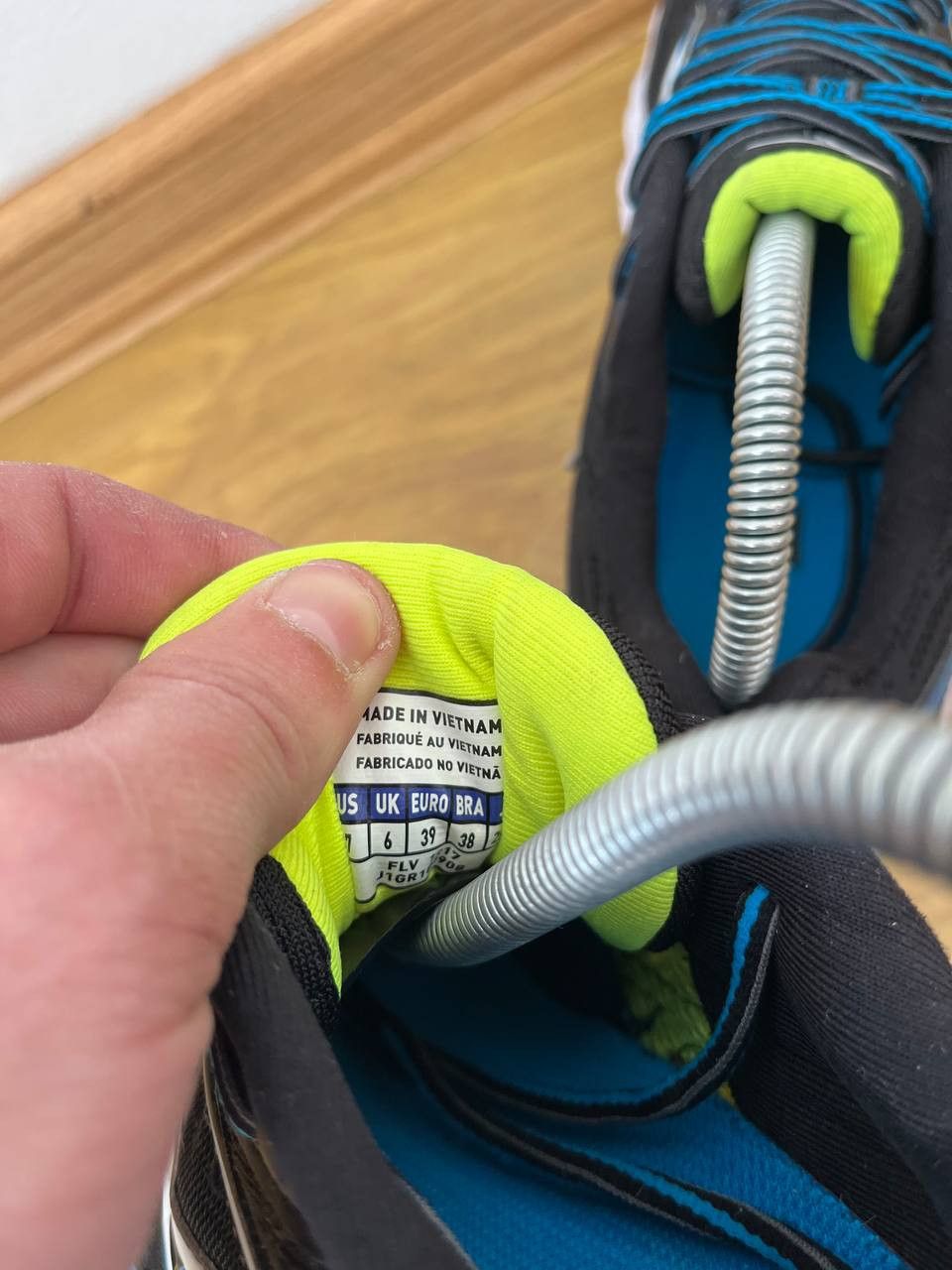 Mizuno Mizuno Wave Ultima 9 Size US 7 / IT 37 - 6 Thumbnail