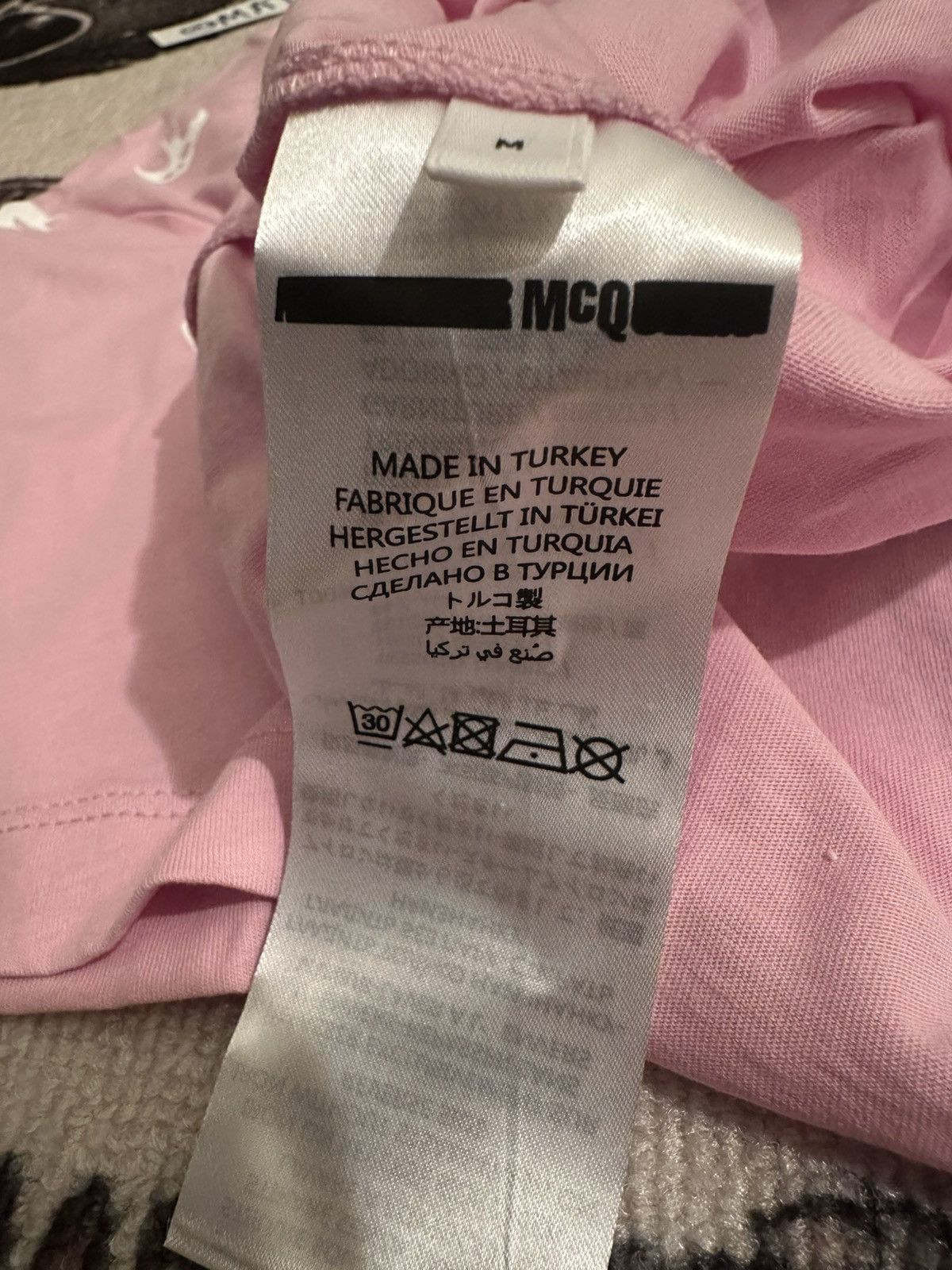 Alexander McQueen Alexander McQueen Pink Tee Size US M / EU 48-50 / 2 - 6 Thumbnail