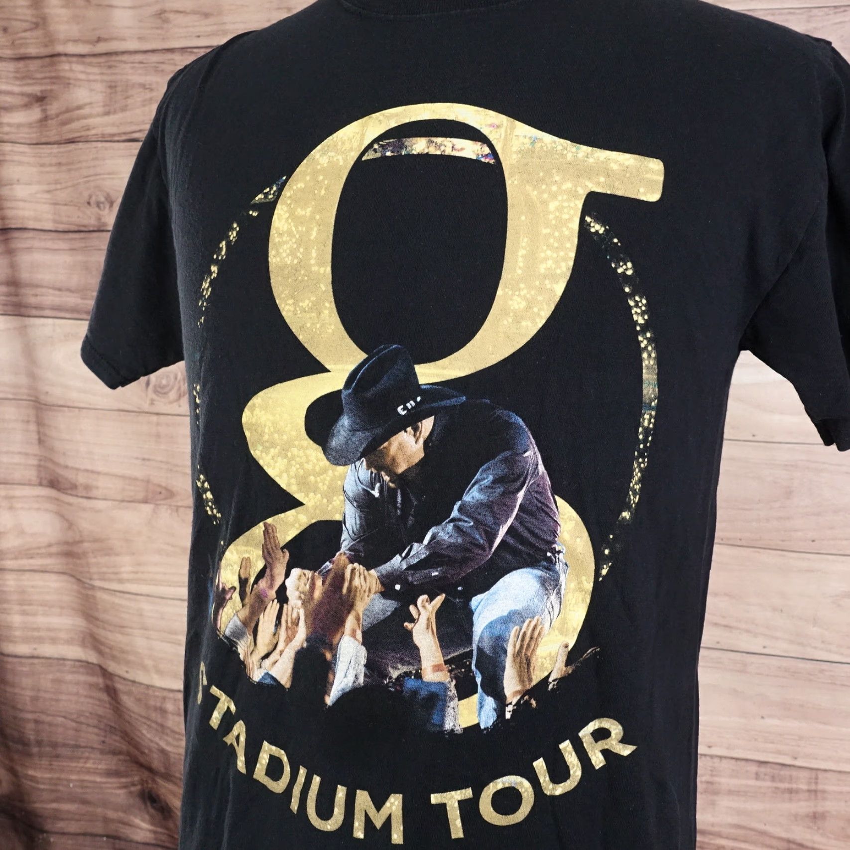 Hanes VINTAGE GARTH BROOKS STADIUM TOUR T-SHIRT UNISEX ADULT M MEDIUM BLACK GRAPHIC PRINT 90s CONCERT accents? Size US M / EU 48-50 / 2 - 3 Thumbnail