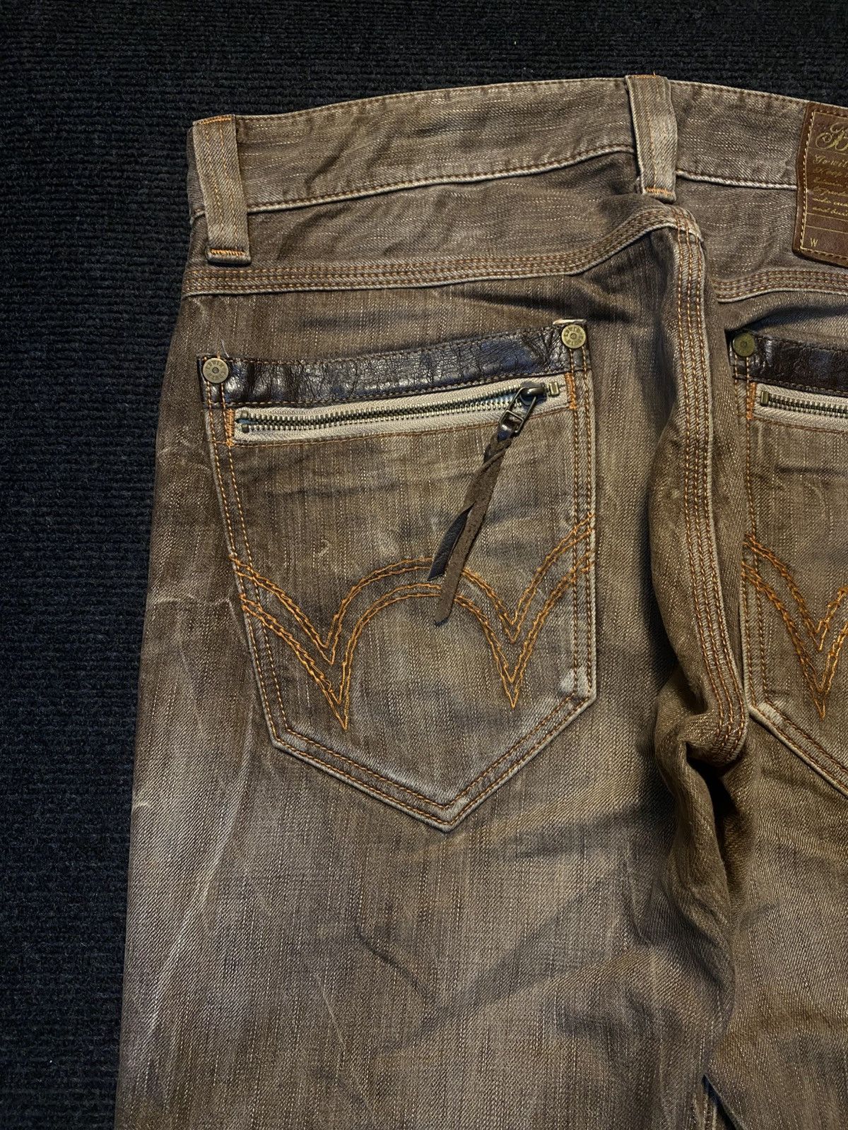 Edwin ‼️Insane Distressed EDWIN 503 Jeans Back pocket Zipper ‼️ Size US 34 / EU 50 - 12 Thumbnail
