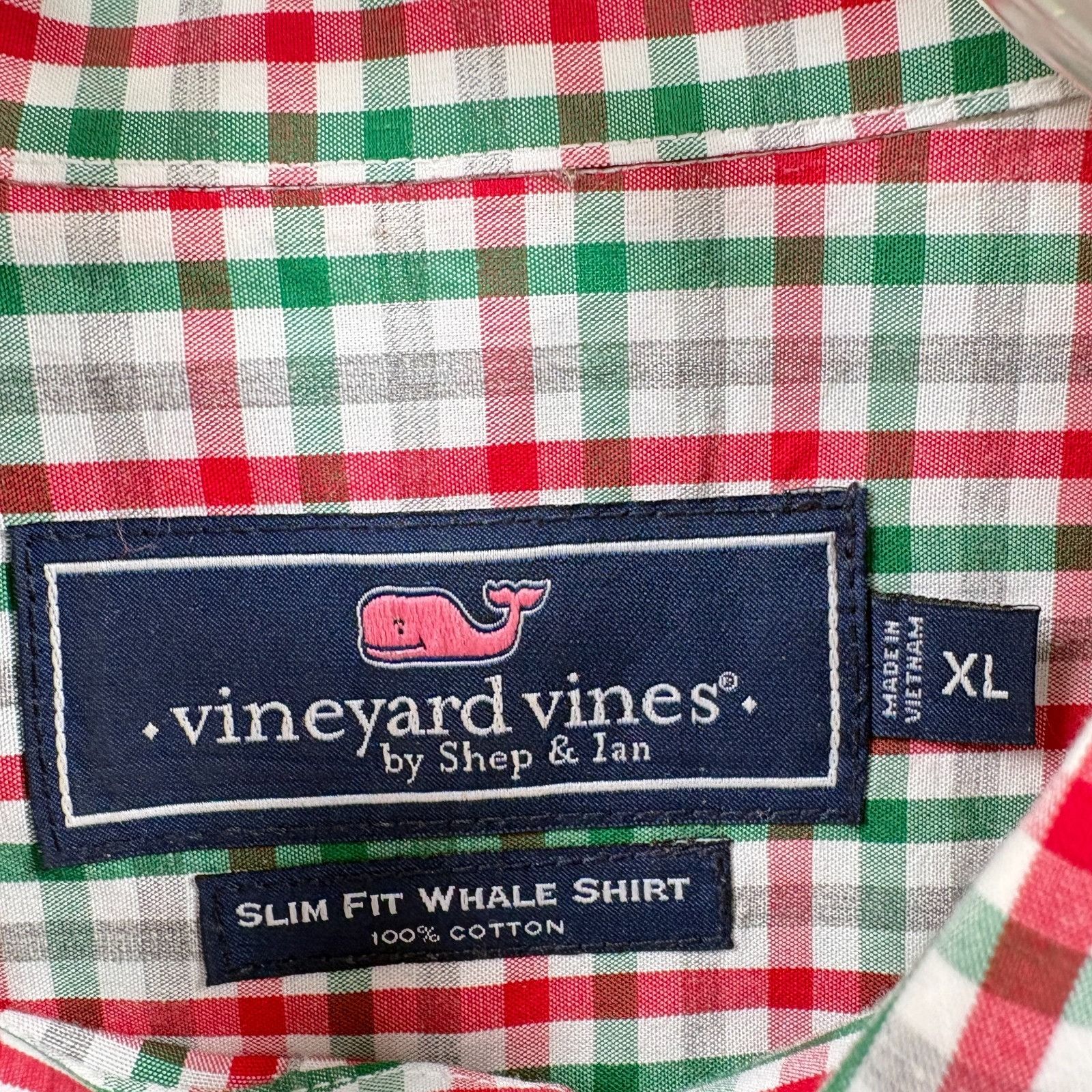 Vineyard Vines Vineyard Vines Christmas Colors Slim Fit Whale Shirt Button Size US XL / EU 56 / 4 - 4 Thumbnail