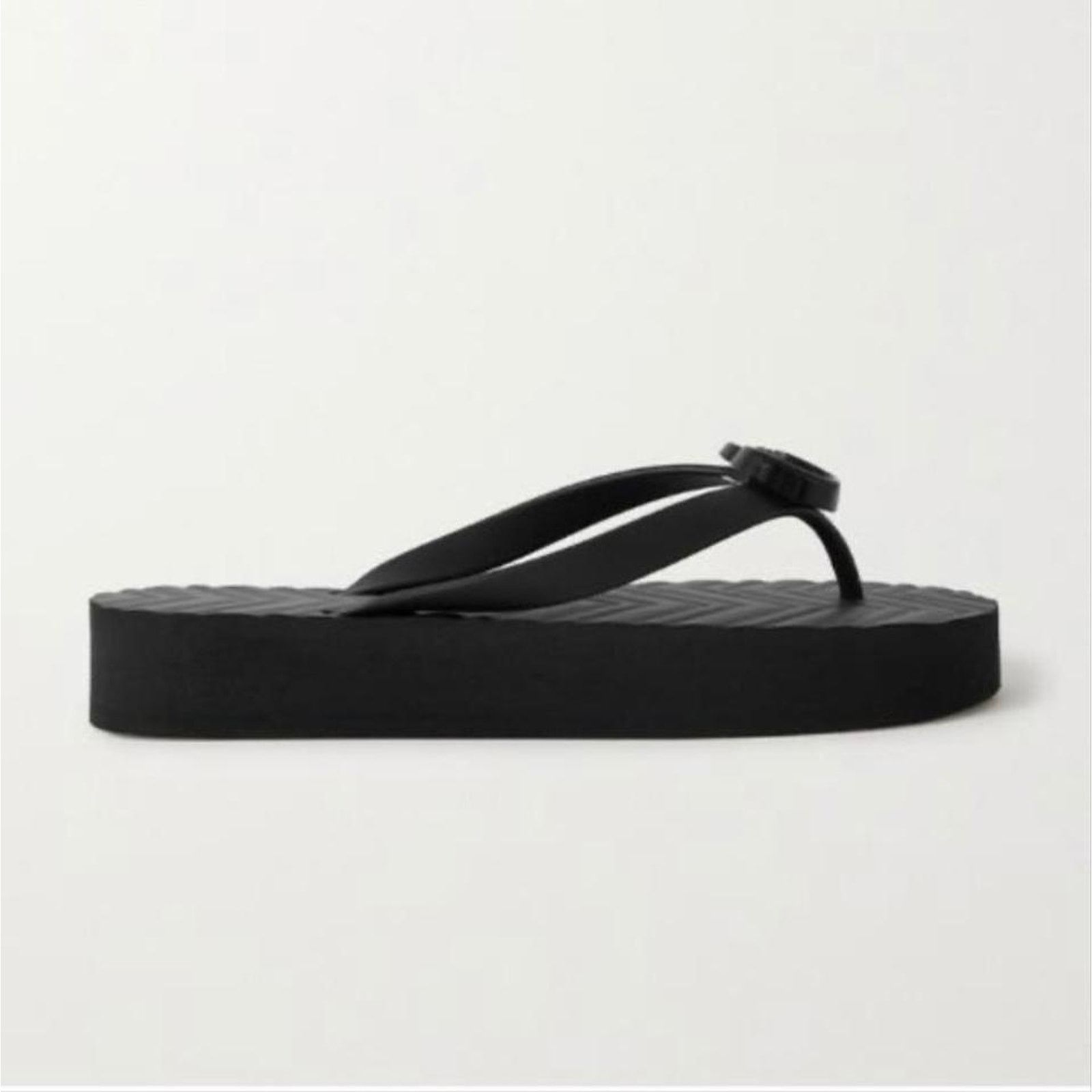 Gucci GUCCI Marmont GG Pascar logo rubber flip flops sandals Size US 12 / IT 42 - 3 Thumbnail
