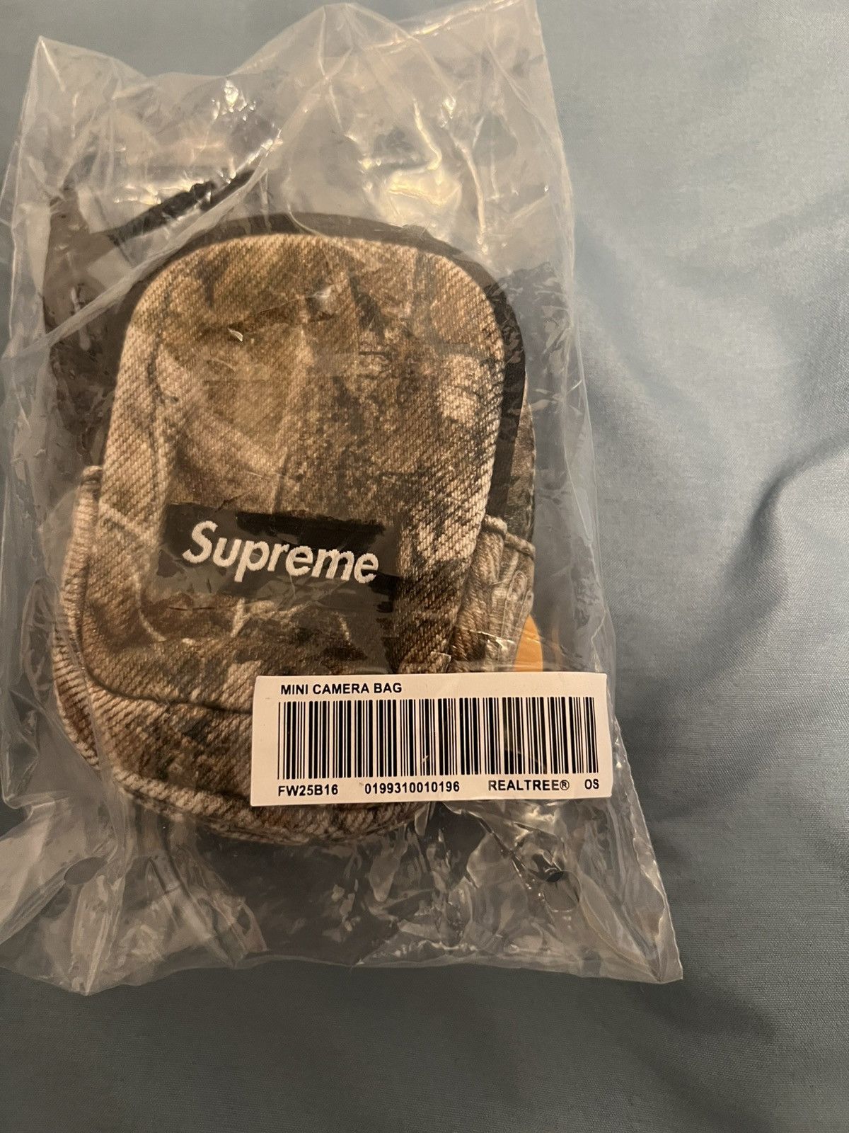 Supreme Supreme Denim Mini Utility Bag RealTree Camo Size ONE SIZE - 2 Thumbnail
