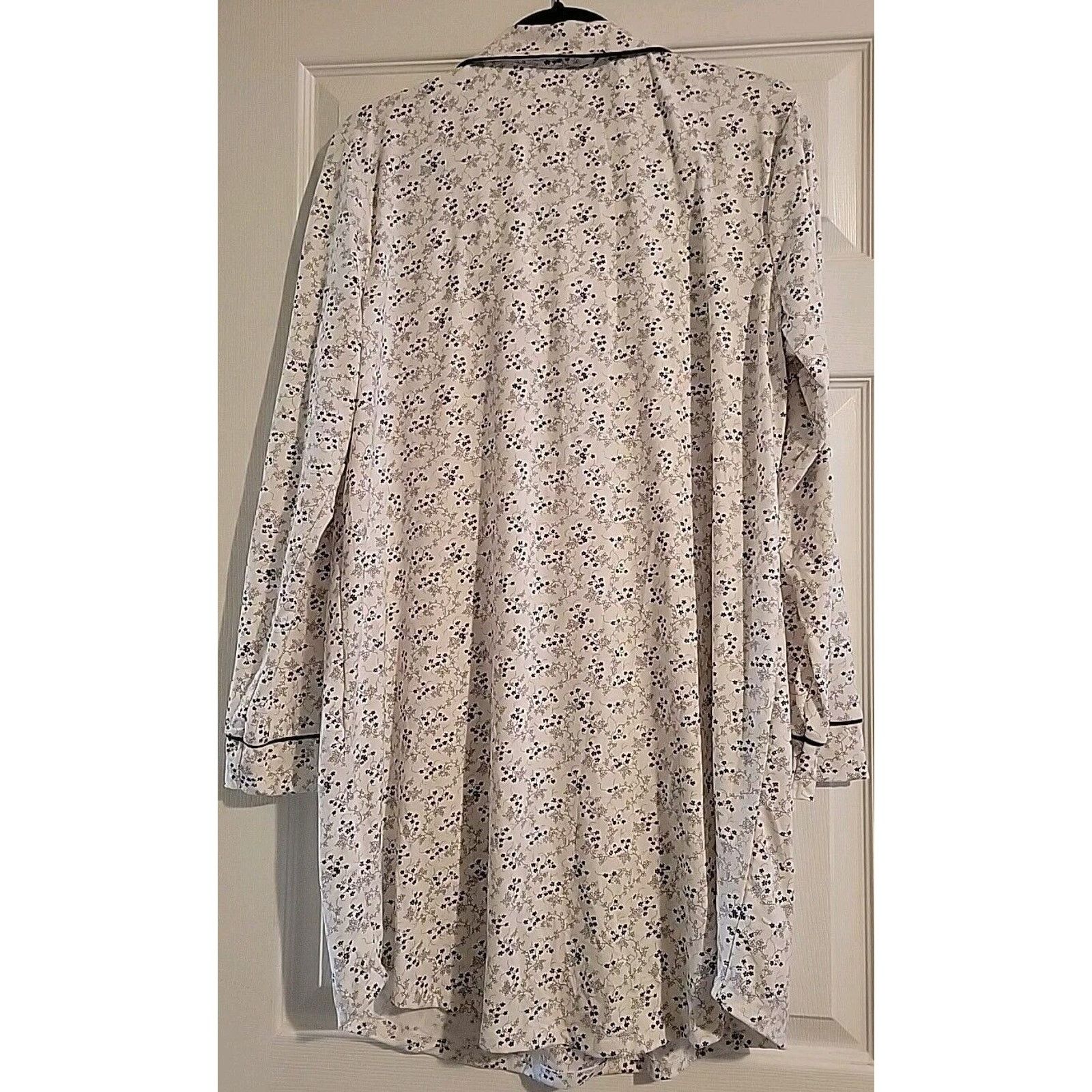 Other CHARTER CLUB Notched-Collar Button Up Sleepshirt Size LG Size ONE SIZE - 5 Thumbnail