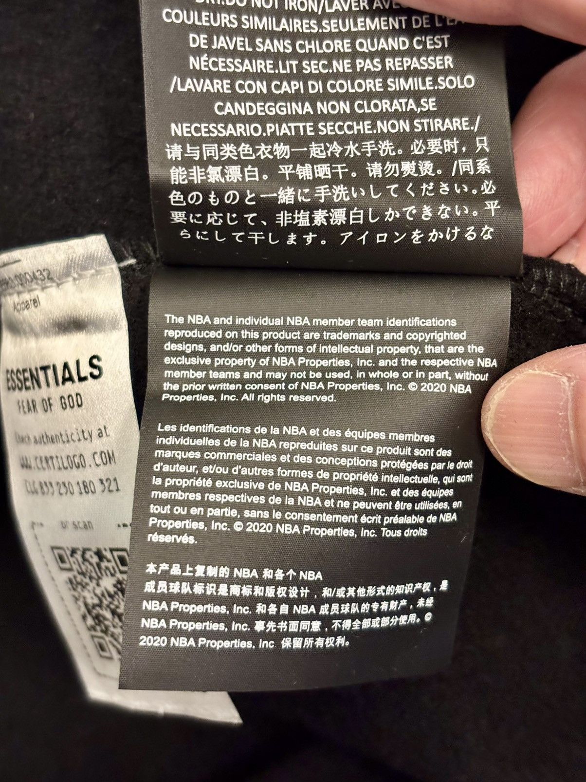 Essentials × NBA Fear of God NBA x Essentials Hoodie - Black XL Size US XL / EU 56 / 4 - 15 Thumbnail