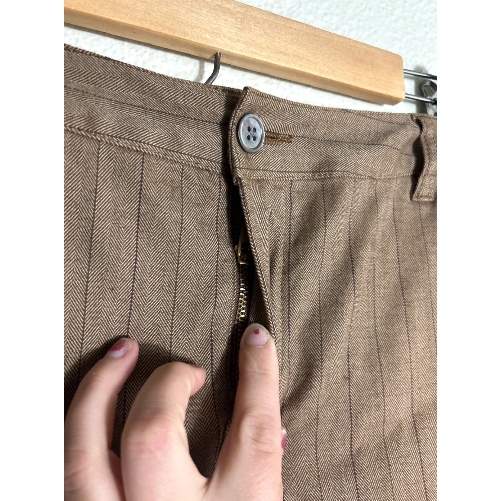 Eddie Bauer VINTAGE? (No) Eddie Bauer Mercer Fit Pants Womens Size 8 Brown Striped 31x27 Dress Pants Size 30" / US 8 / IT 44 - 6 Thumbnail