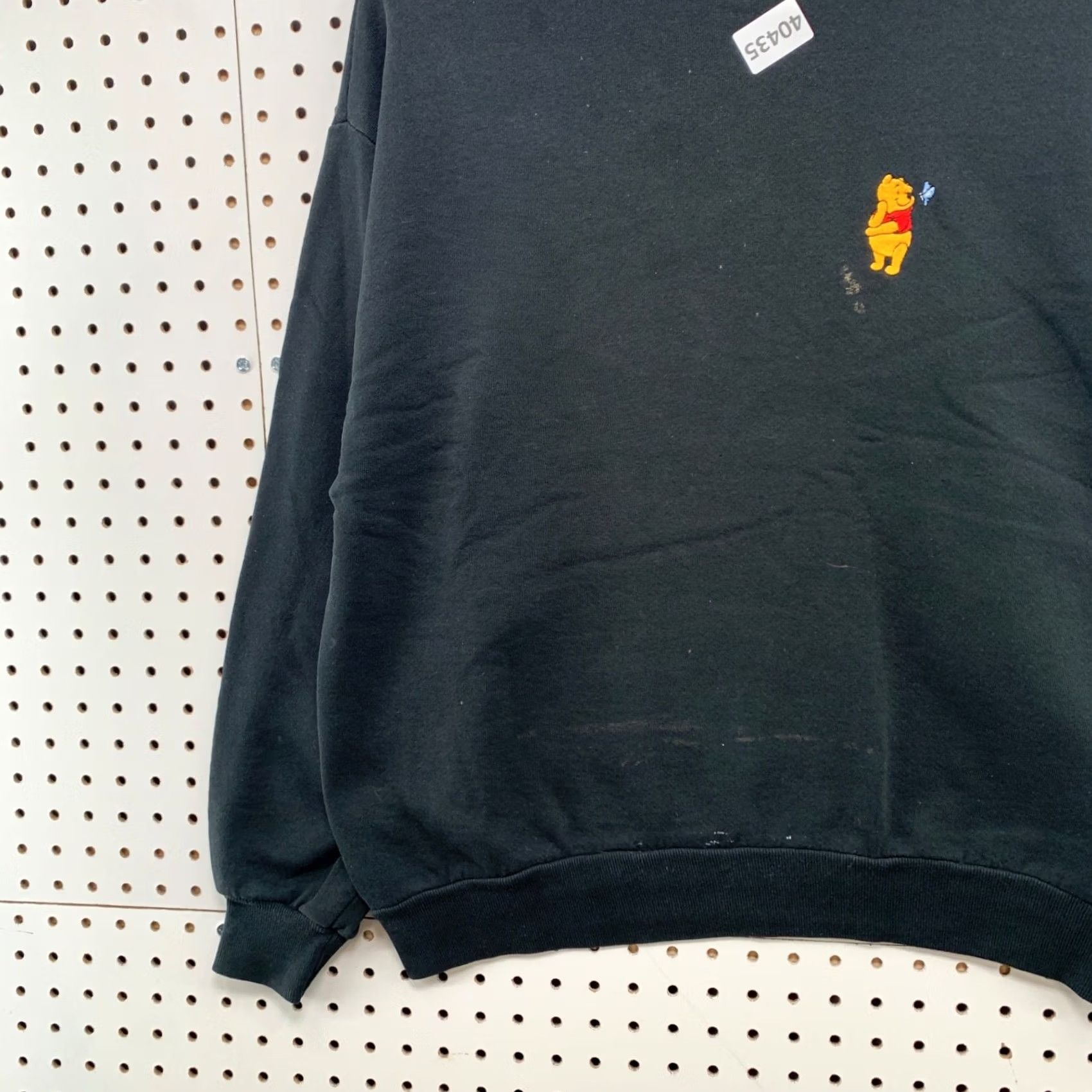 Jerzees VINTAGE Winnie The Pooh Crewneck Sweatshirt Mens Large Black Embroidered 90s Jerzees Sweatshirt Size US L / EU 52-54 / 3 - 5 Thumbnail