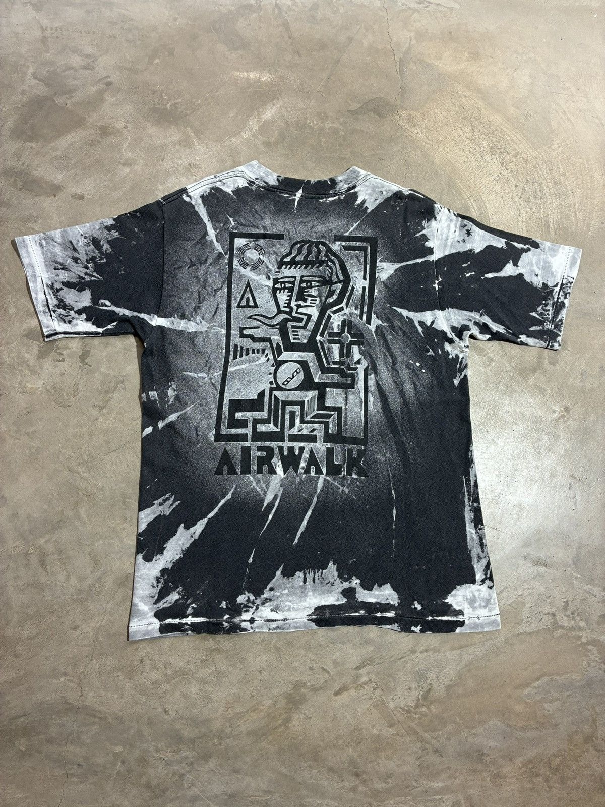 Airwalk Vintage Airwalk Tie Dye T Shirt Oneita Made in USA 90s Size US L / EU 52-54 / 3 - 2 Thumbnail