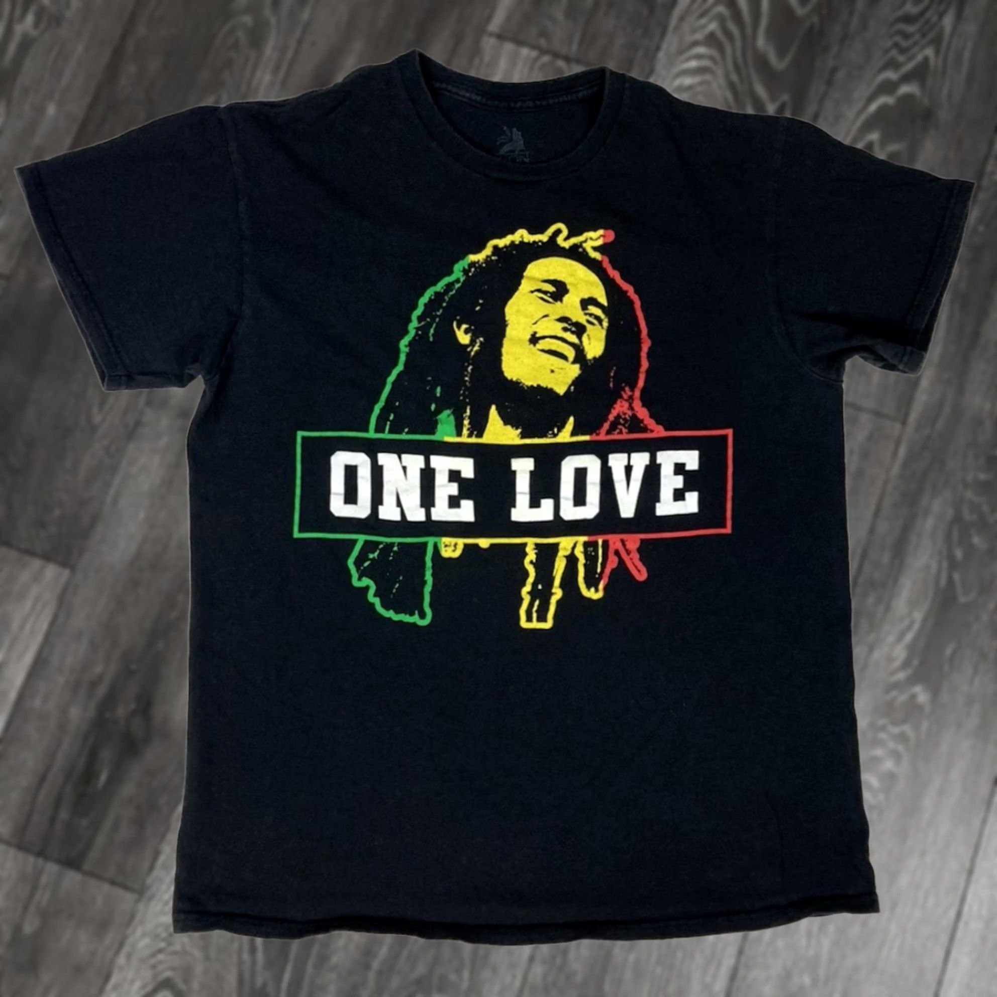 Vintage VINTAGE Bob Marley One Love Graphic T-shirt Women Medium Black Music Size M / US 6-8 / IT 42-44 - 1 Thumbnail