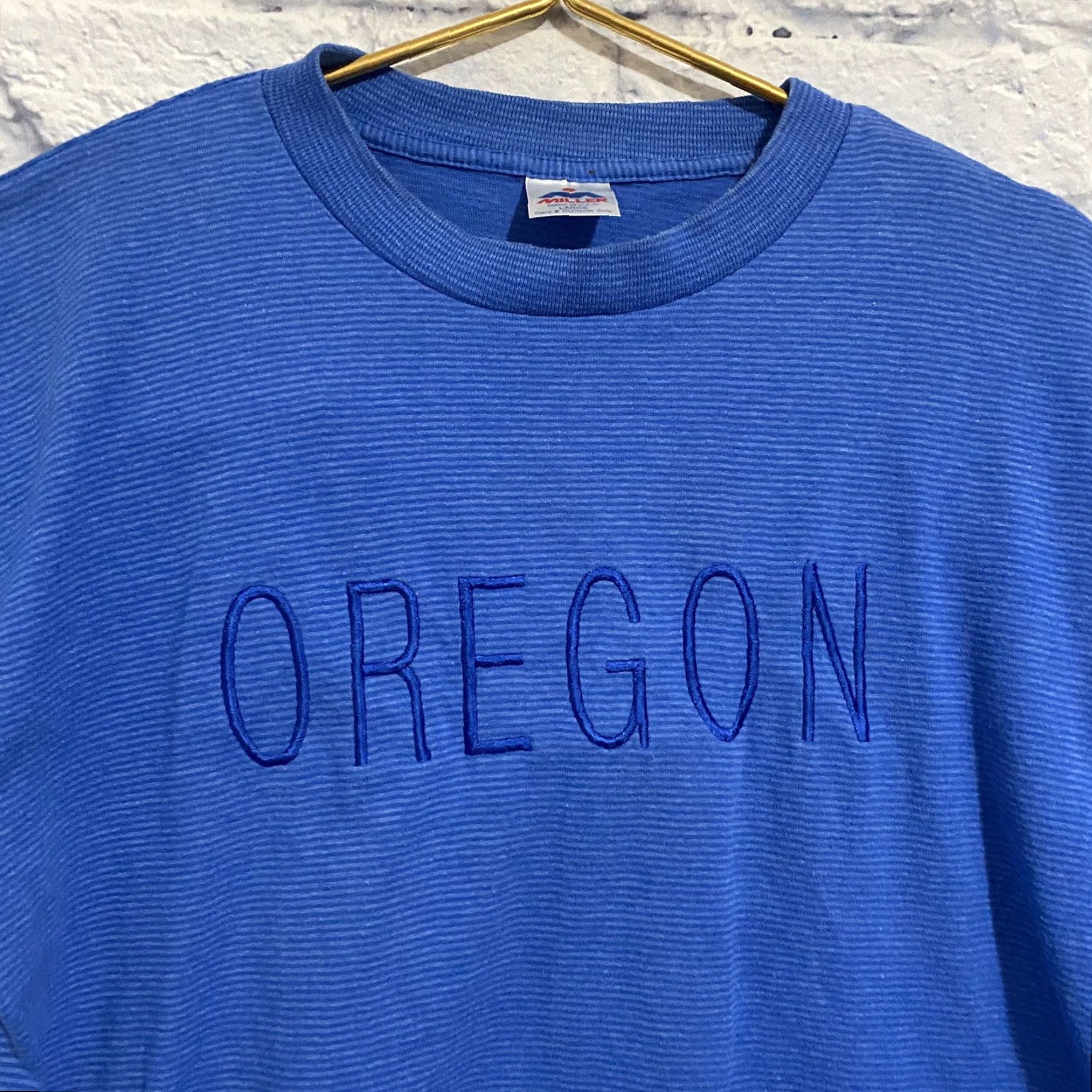 Vintage VINTAGE Oregon T Shirt Single Stitch Blue Striped Made in USA Men Size L Size US L / EU 52-54 / 3 - 4 Thumbnail