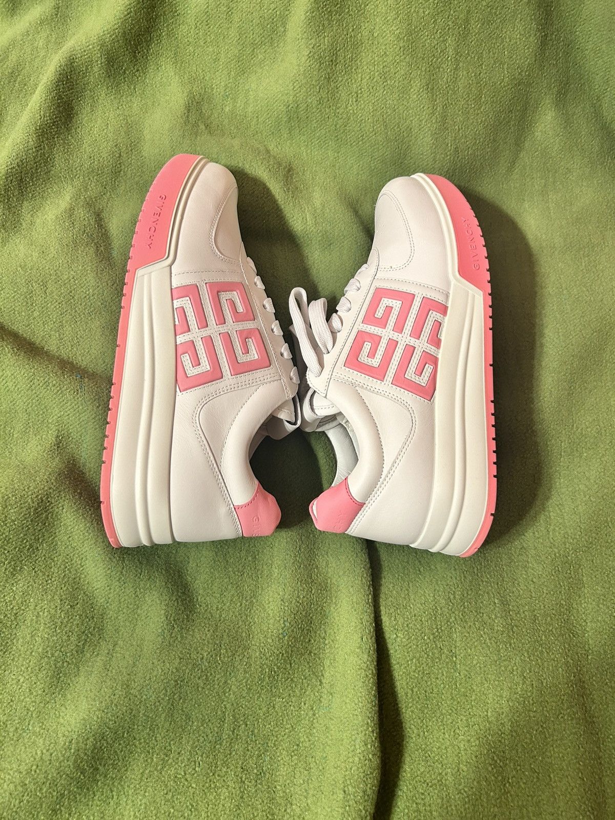 Givenchy Givenchy G-Cube Sneakers – Pink & White Size US 10 / IT 40 - 1 Thumbnail