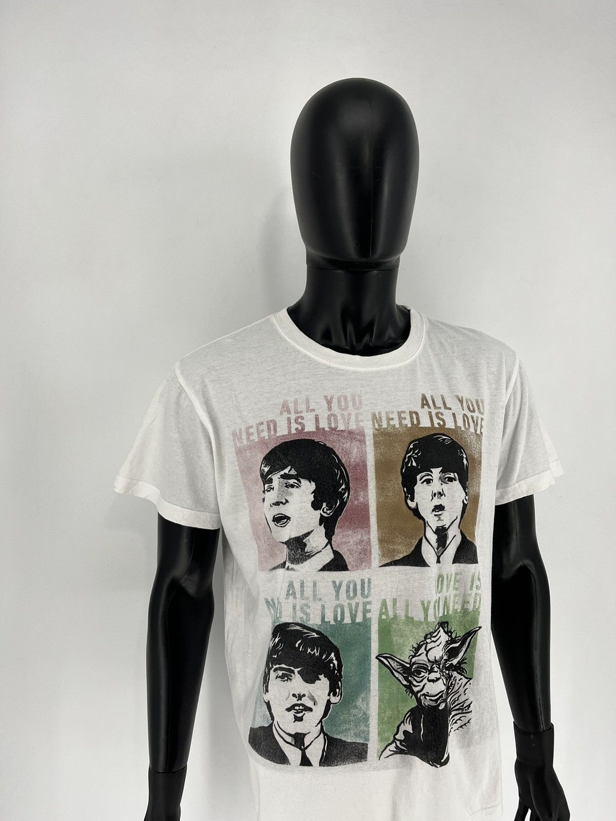 Band Tees × Vintage Vintage Tee Y2K The Beatles All You Need IS Love Size L Size US L / EU 52-54 / 3 - 3 Thumbnail