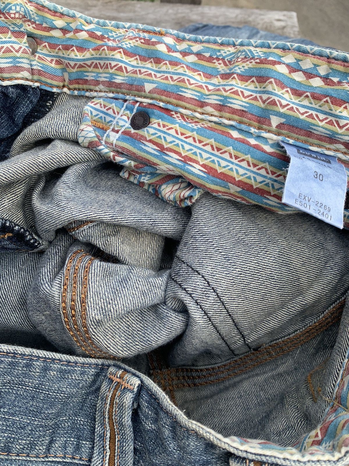Edwin Vintage Edwin backle back fade blue. Size US 32 / EU 48 - 14 Thumbnail