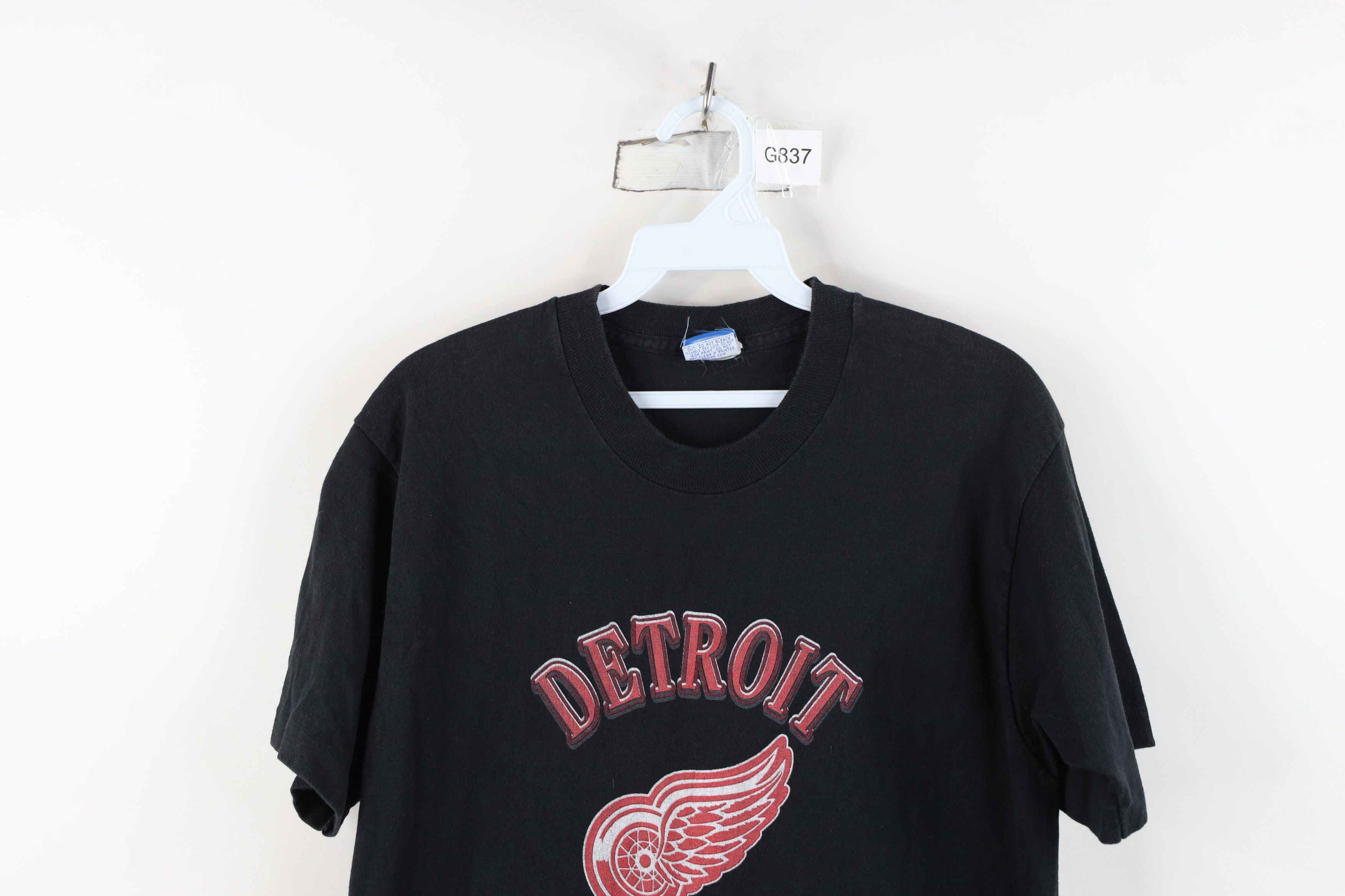 Vintage Vintage 90s Red Wings Hockey Short Sleeve T-Shirt USA Size US S / EU 44-46 / 1 - 2 Thumbnail