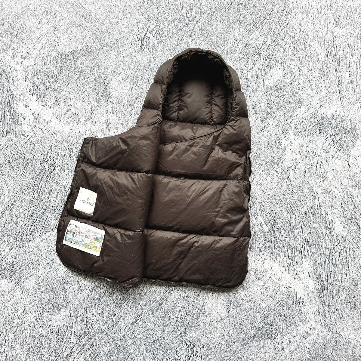Moncler MONCLER Baby Down Sleeping Bag / Bunting – RRP $750 Size ONE SIZE - 8 Thumbnail