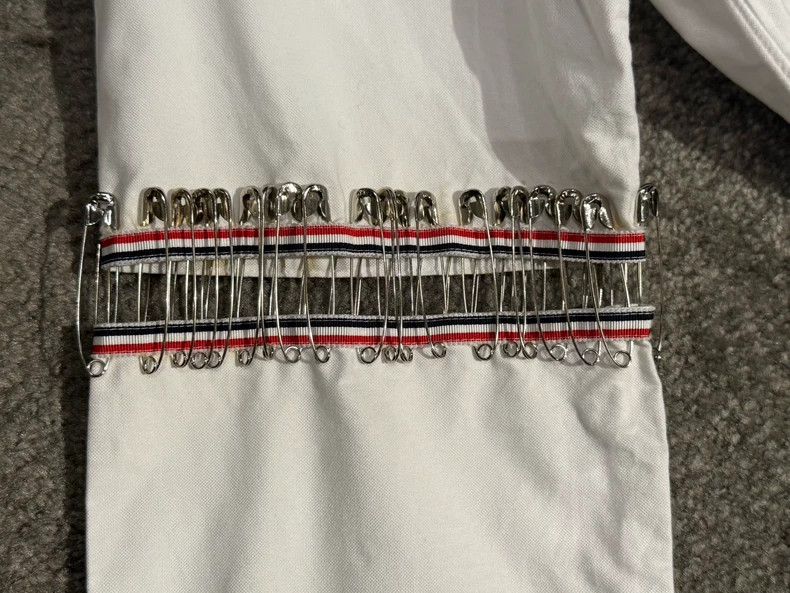 Thom Browne Thom Browne size2 Arm pin shirt-white Size US M / EU 48-50 / 2 - 7 Thumbnail