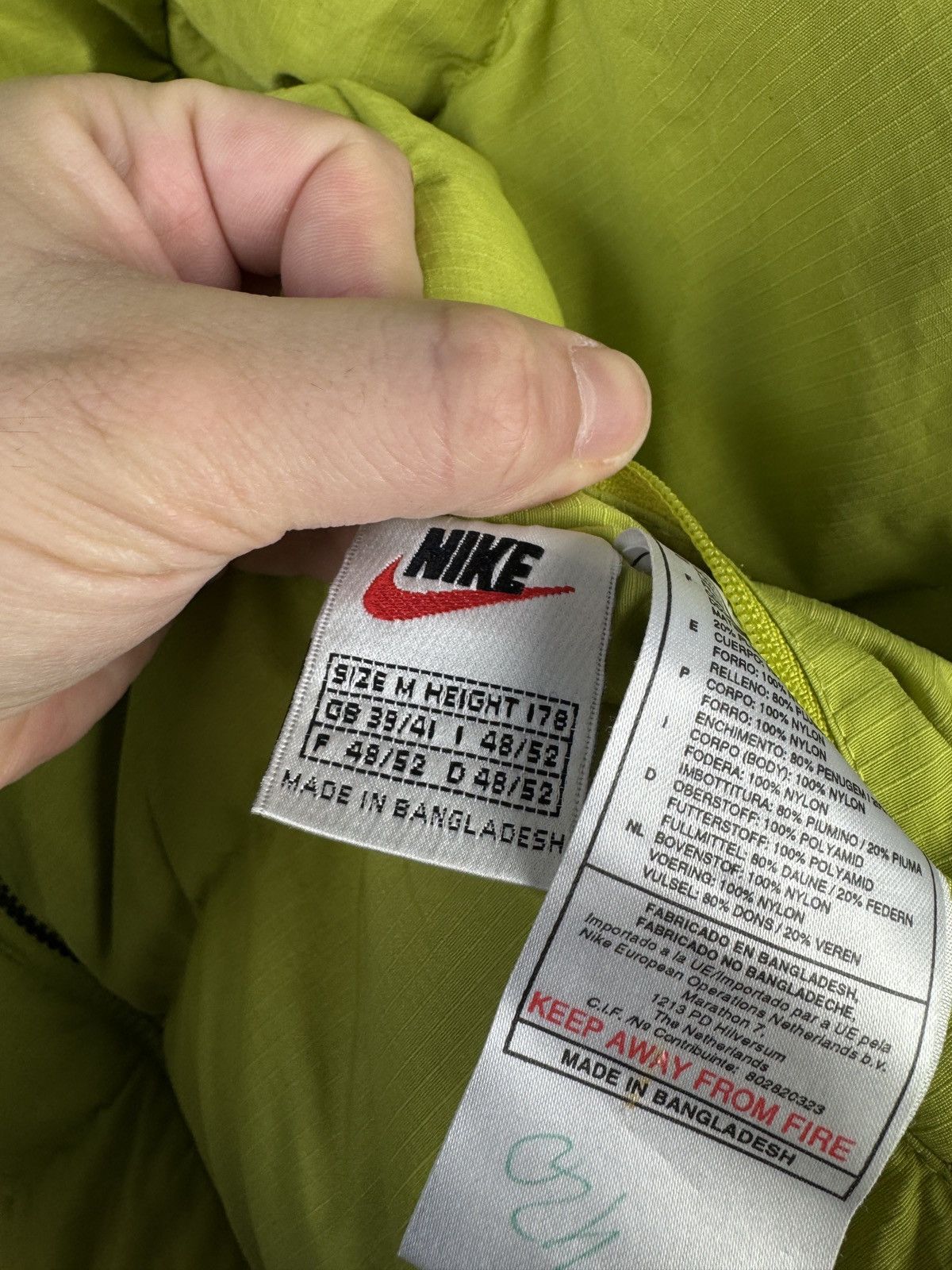 Vintage Men’s Nike Reversible Jacket Big Logo Streetwear Size Medium Size US M / EU 48-50 / 2 - 9 Thumbnail
