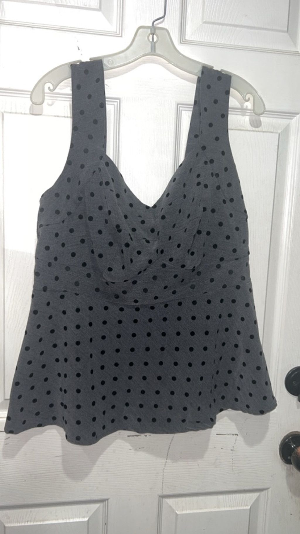 Torrid TORRID Gray Black Polka Dot Peplum Tank Top Plus Size Size M / US 6-8 / IT 42-44 - 1 Thumbnail