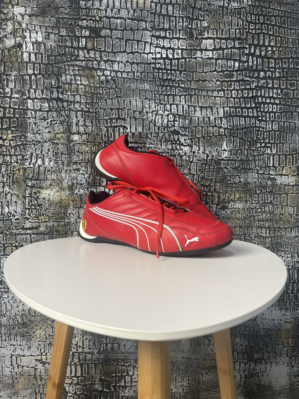 Ferrari × Puma Vintage Puma Ferrari SpeedCat Shoes Size US 9 / EU 42 - 3 Thumbnail