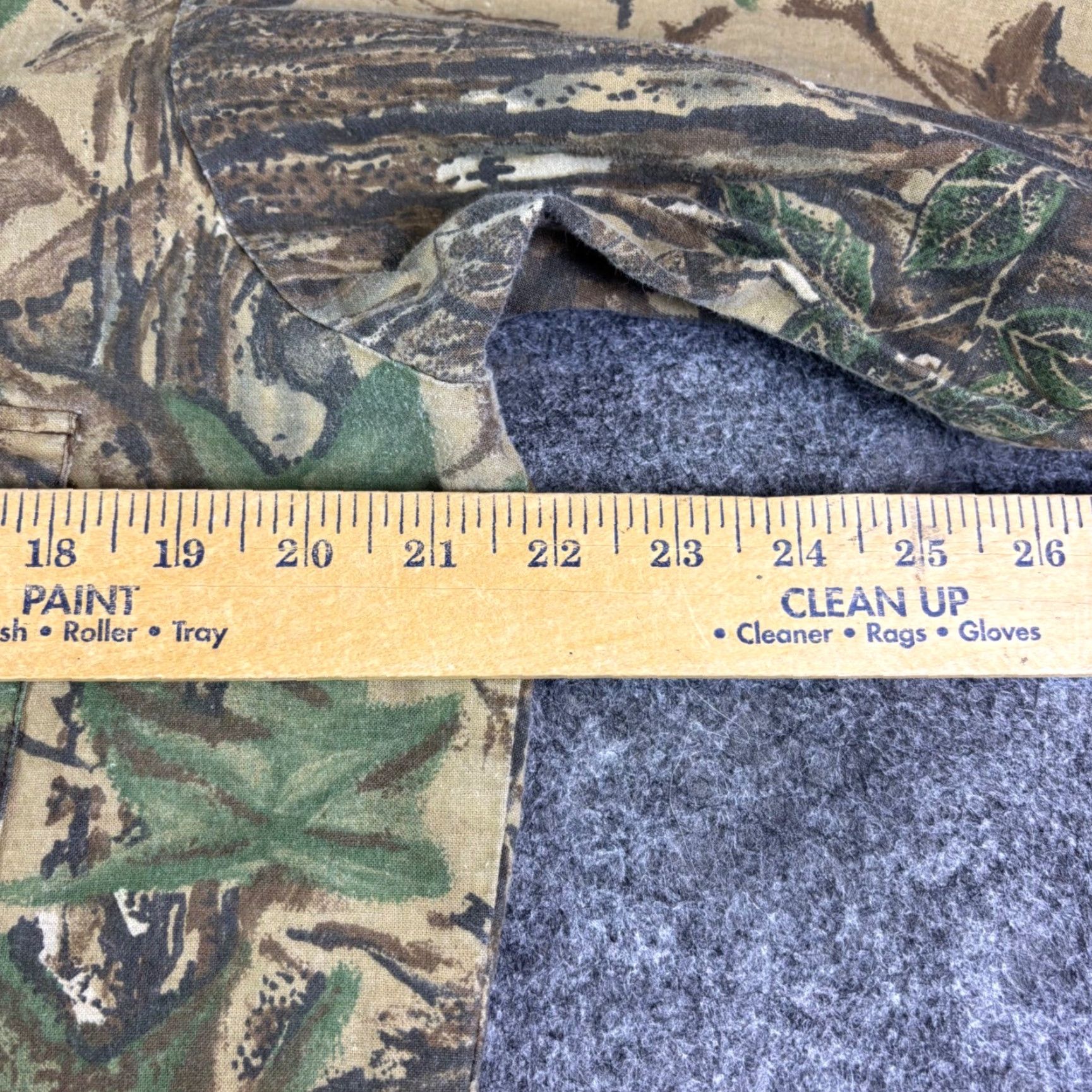 Realtree Spartan Shirt Mens L Green Camouflage Long Sleeve Button Up Cotton Flannel Made in USA Size US L / EU 52-54 / 3 - 4 Thumbnail