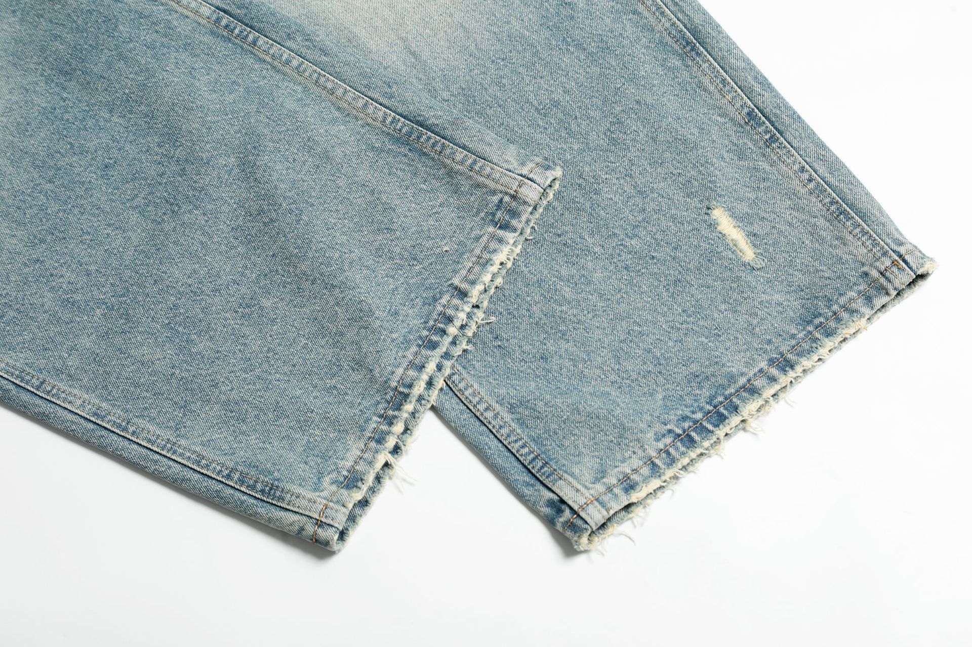 Vintage Men's loose casual wide-leg straight blue ripped jeans Size US 32 / EU 48 - 6 Thumbnail