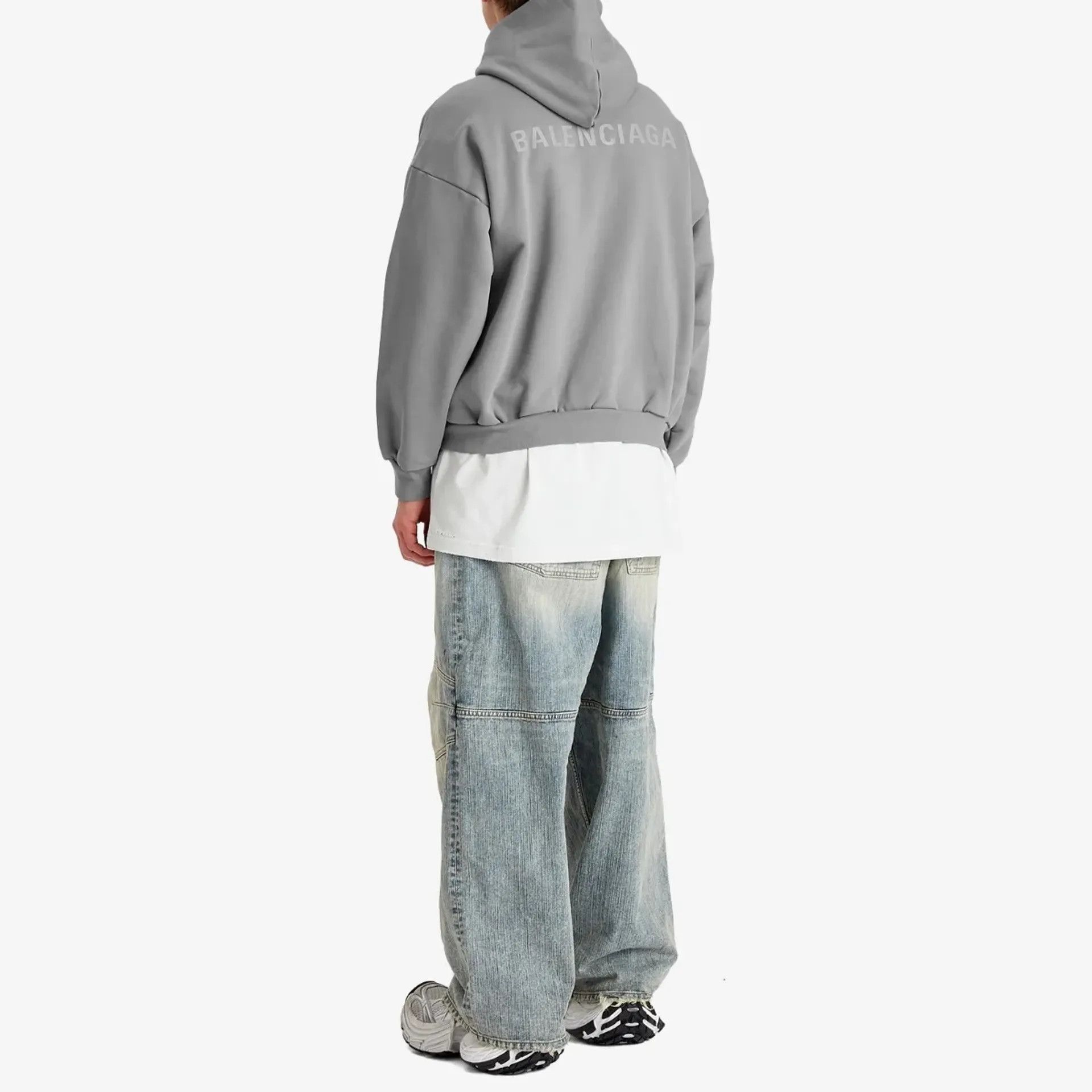 Balenciaga o1bcso1str0426 Medium Fit Hoodie in Grey/Reflective Size US XS / EU 42 / 0 - 4 Thumbnail