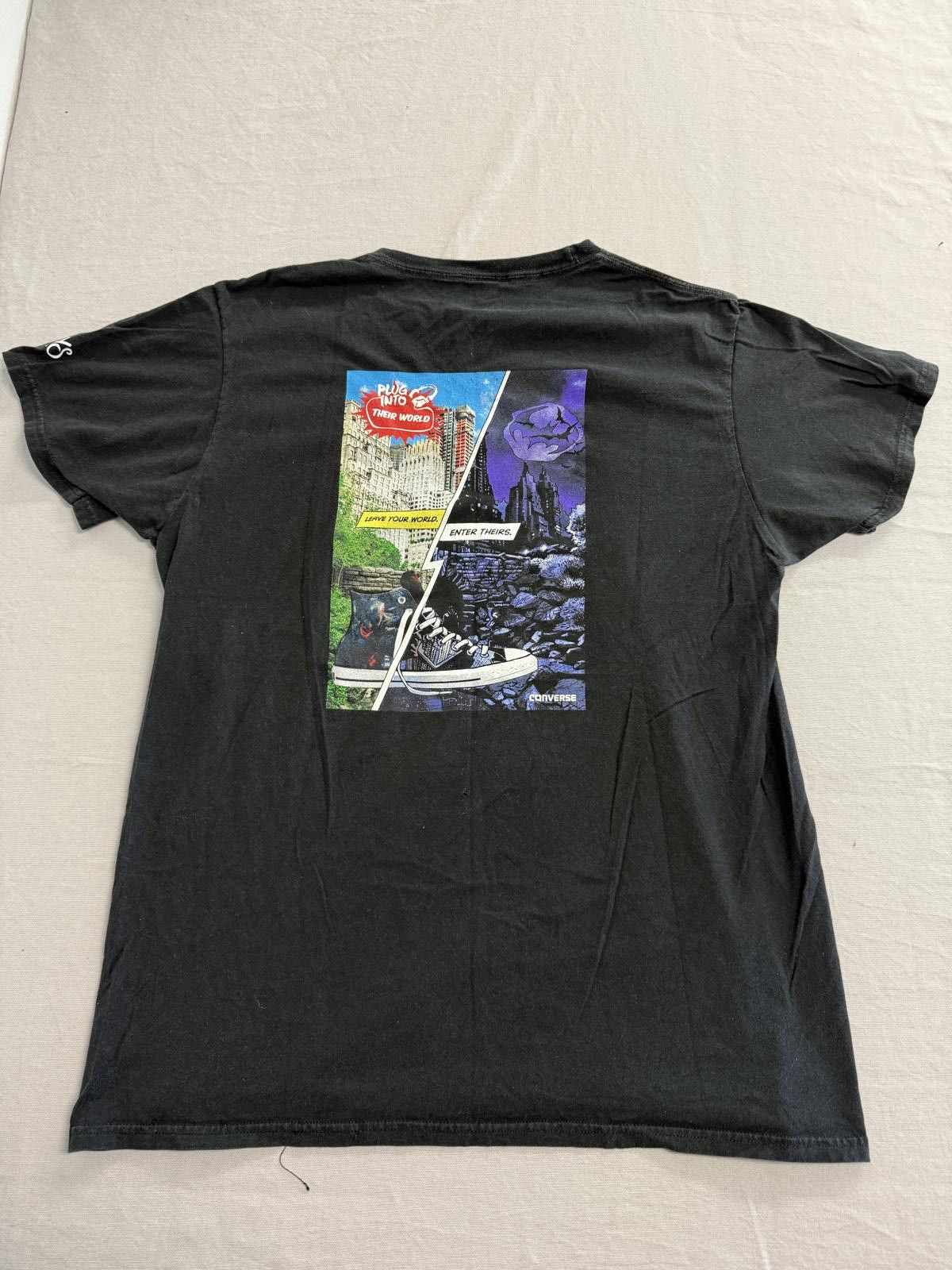 Hanes Journeys Converse Dark Knight Rises Batman Signal T-shirt Size US L / EU 52-54 / 3 - 2 Thumbnail