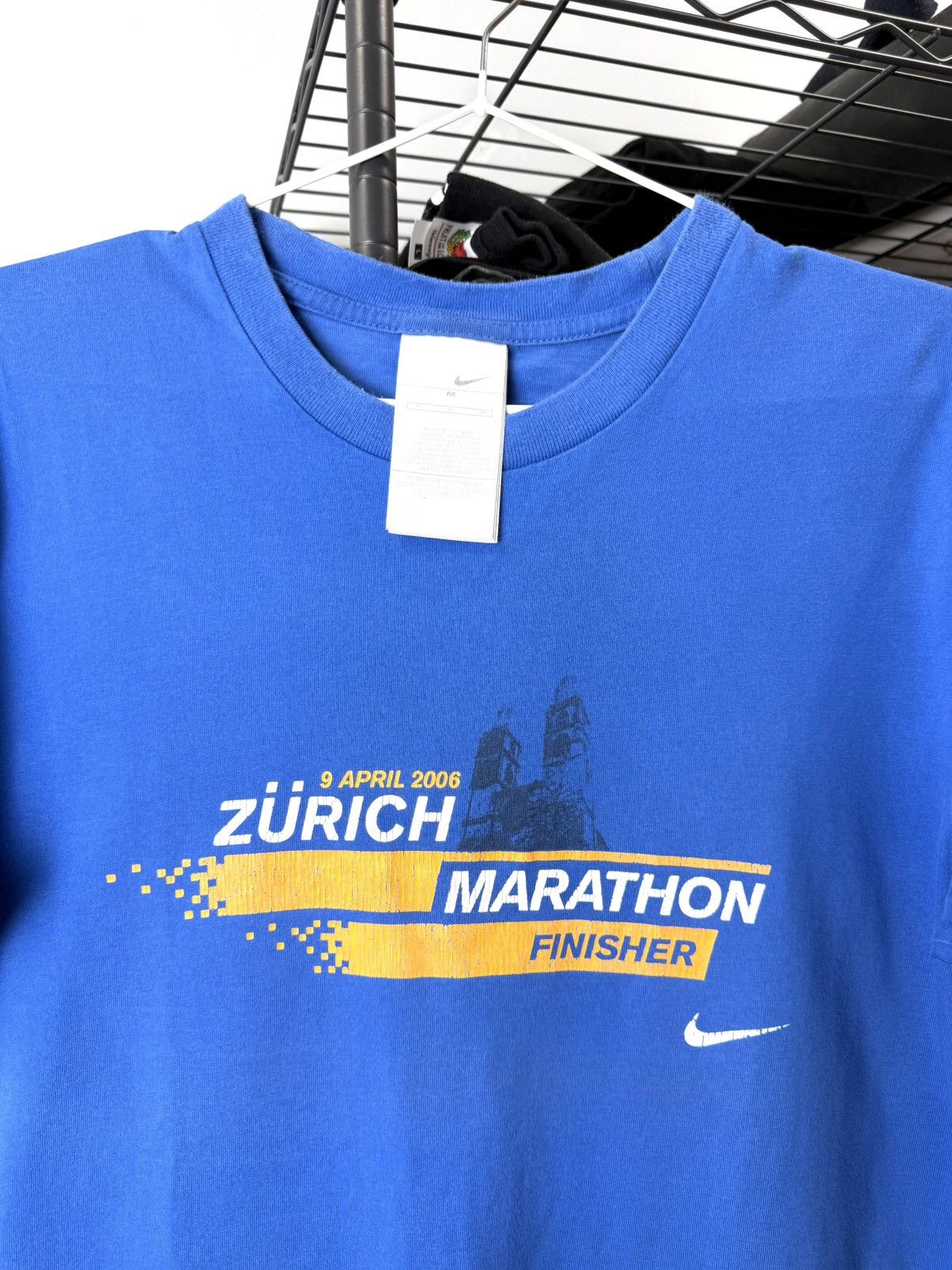 Nike 00’s Vintage Nike Marathon T Shirt Y2K Size US M / EU 48-50 / 2 - 2 Thumbnail