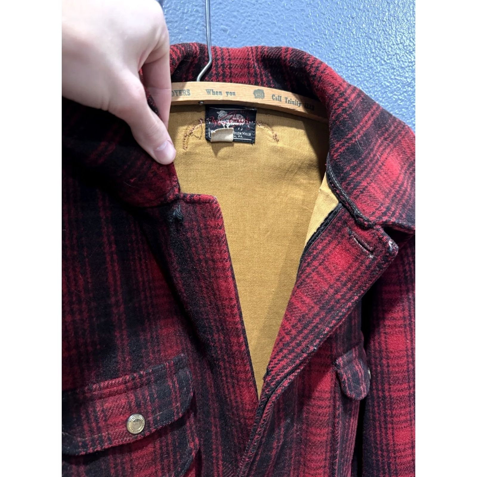Vintage VINTAGE Woolrich Jacket, Plaid Wool 50’s Button, Men, Size 44, Red, Hunting, 29in, 24in Pit to Pit, 7/10 Condition Size US S / EU 44-46 / 1 - 4 Thumbnail
