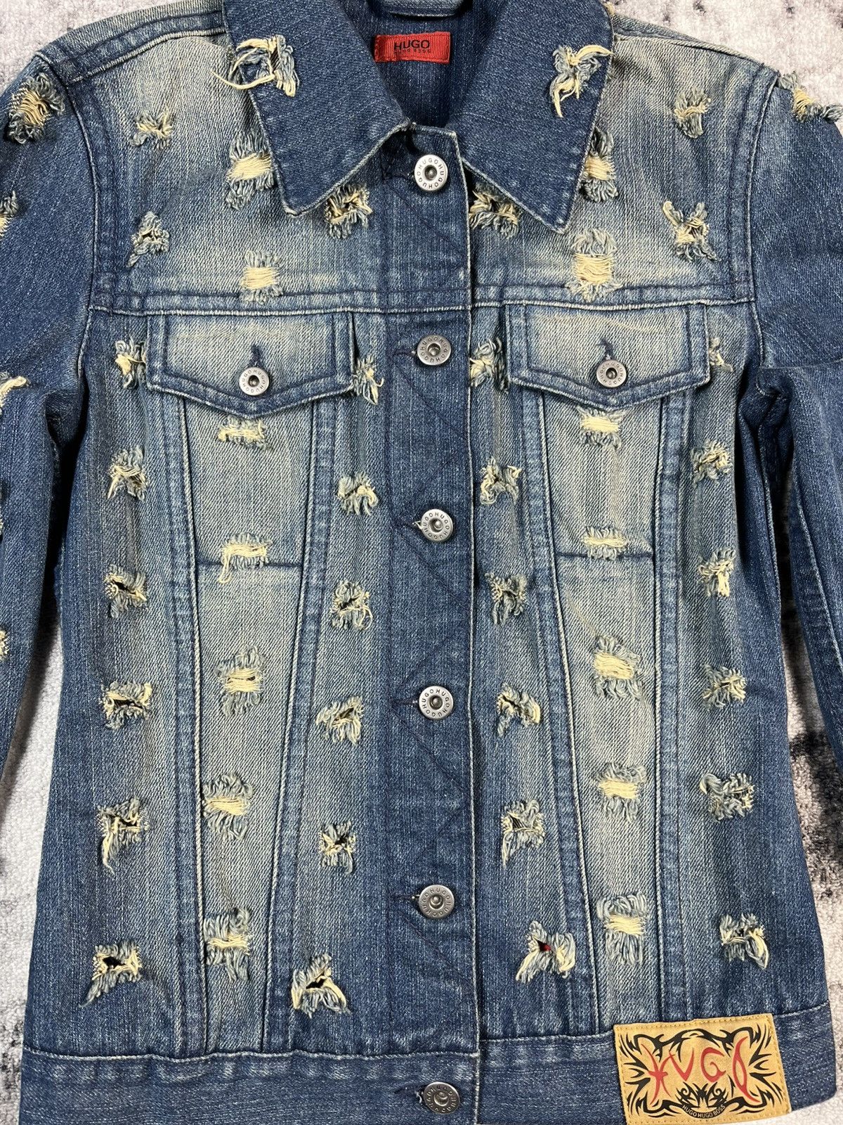 Hugo Boss Hugo Boss Distressed Denim Jacket Women S Blue Size S / US 4 / IT 40 - 5 Thumbnail