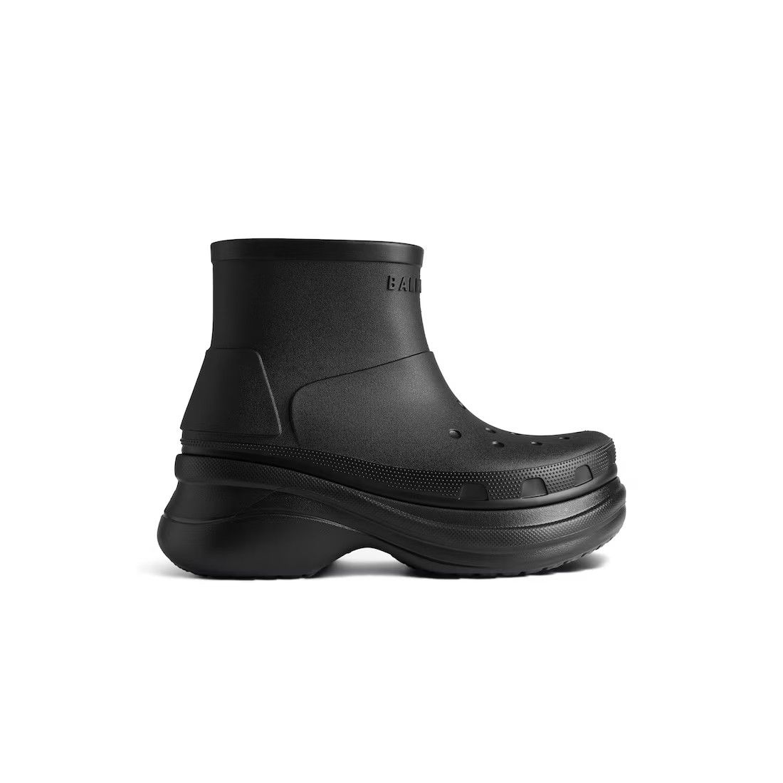 o1w1db10525 Crocs™ Booties in Black