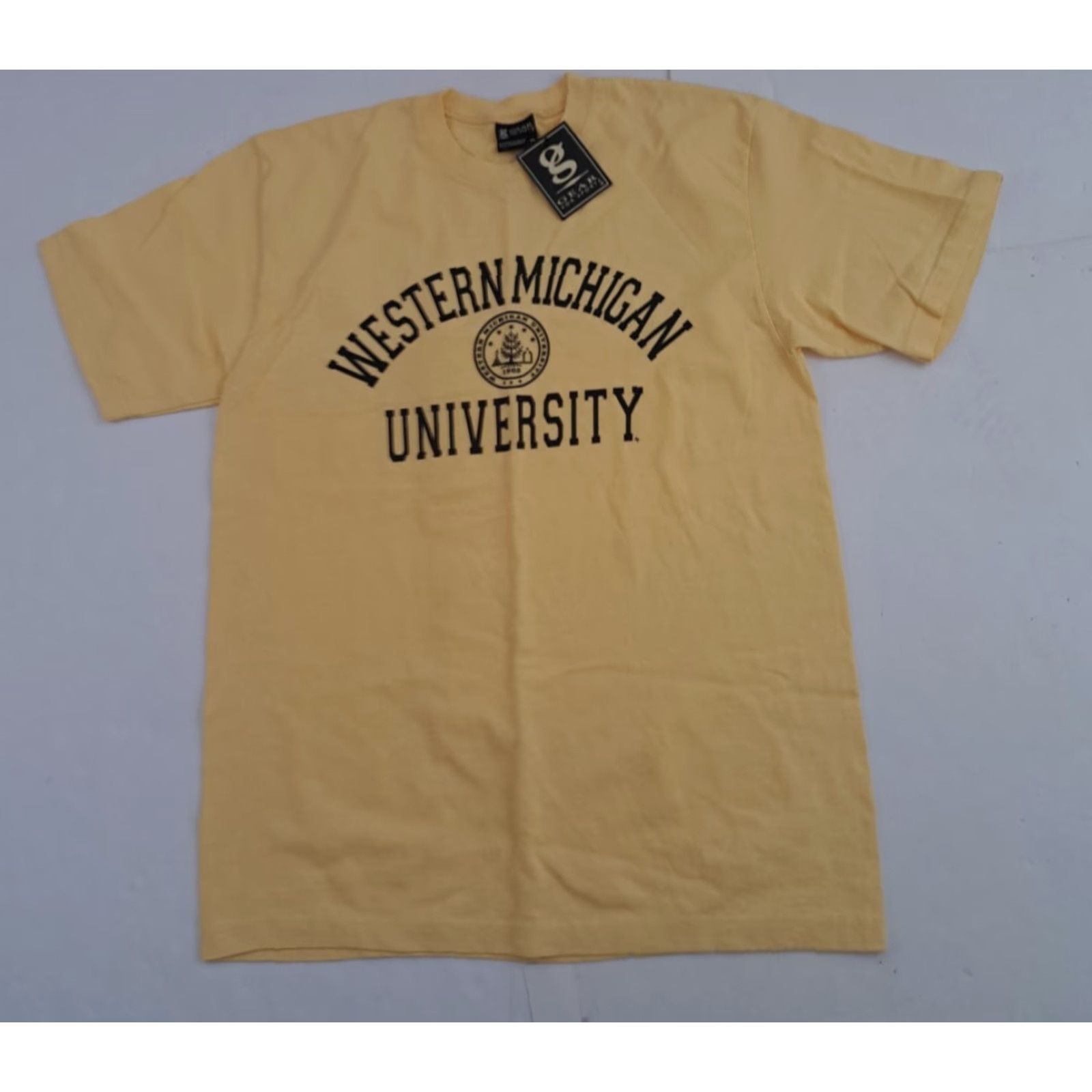 Vintage VINTAGE Western Michigan Bronco's NWT Gear for Sports T-Shirt Unisex Adults M Short Sleeve Yellowish 27in long 21in pit to pit Size US M / EU 48-50 / 2 - 4 Thumbnail