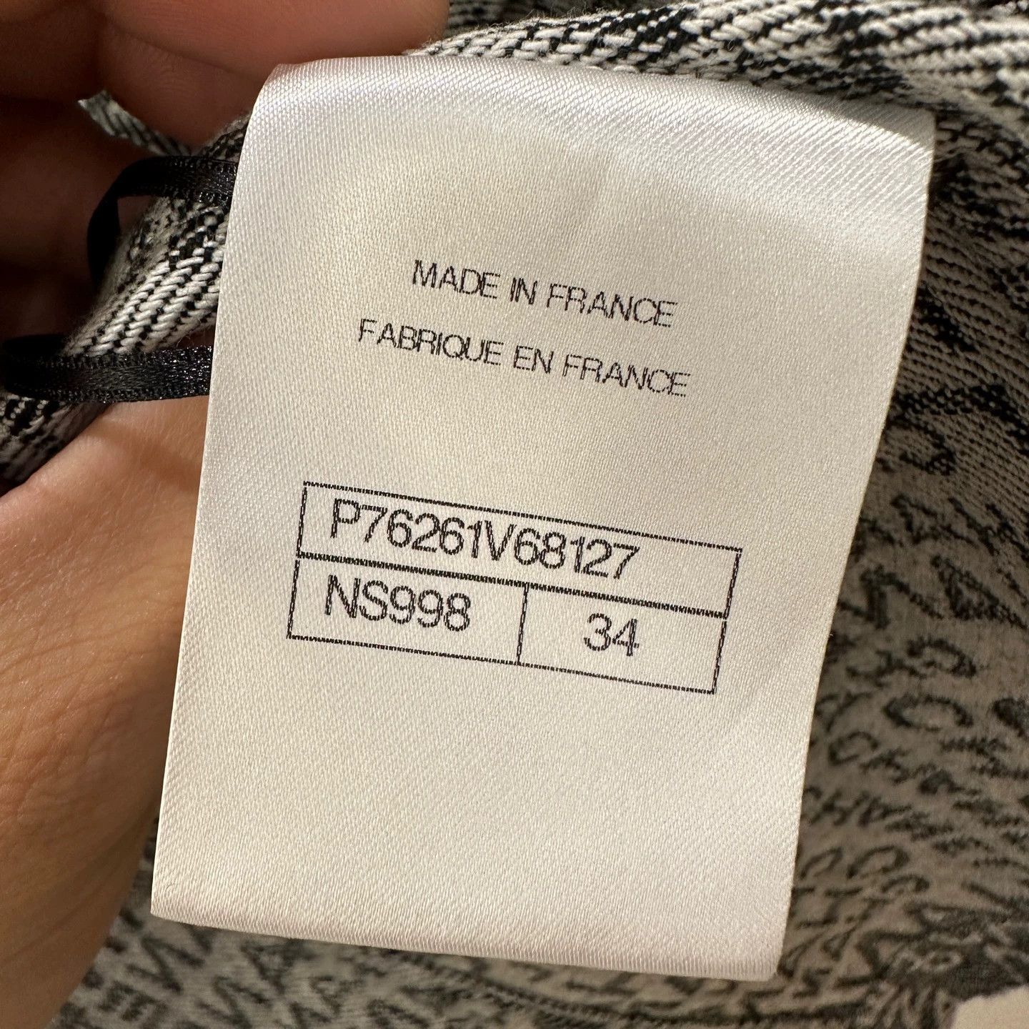 Chanel Chanel Sleeveless Full Print Logo Sequin Vest Women's 34 Size XS / US 0-2 / IT 36-38 - 4 Thumbnail