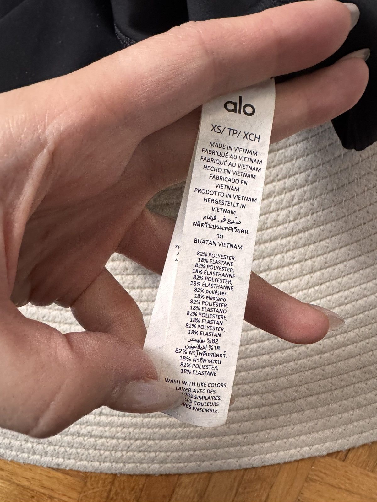 Alo Alo Airlift High-Waist Elongated Legging size XS Size 27" / US 4 / IT 40 - 7 Thumbnail