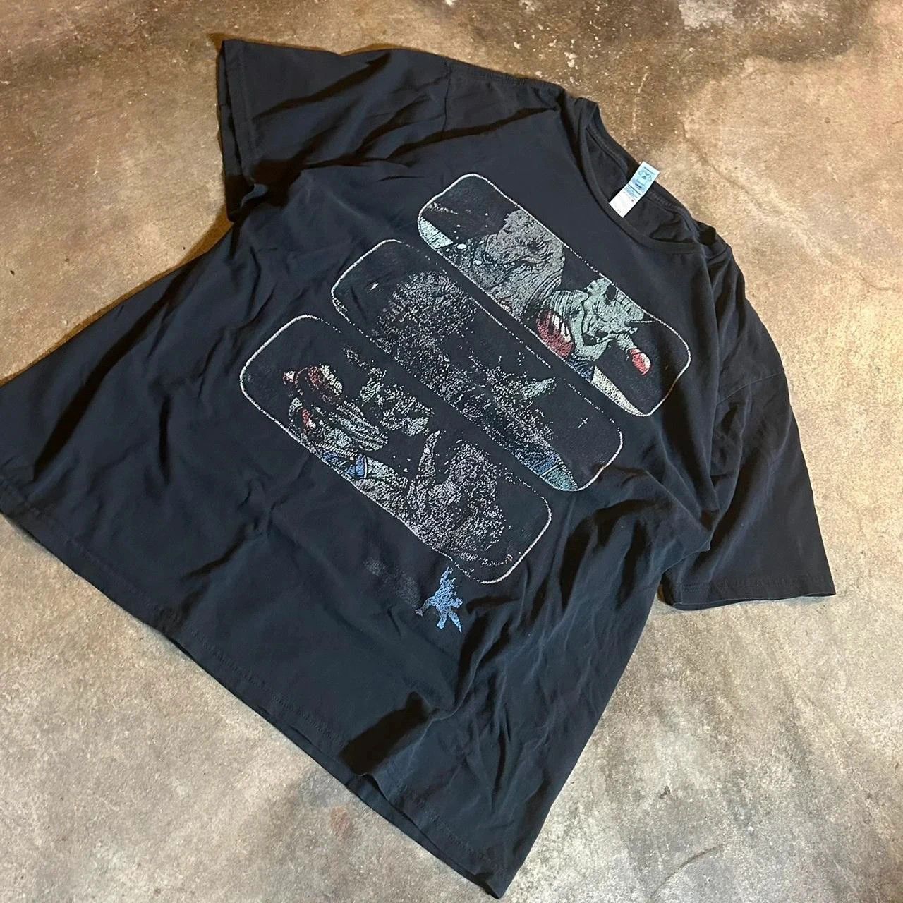 Vintage faded Godzilla tee Size US XL / EU 56 / 4 - 1 Thumbnail