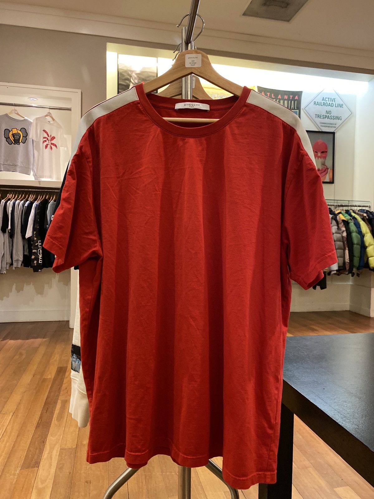 image of Givenchy Tee in Red, Men's (Size 2XL)