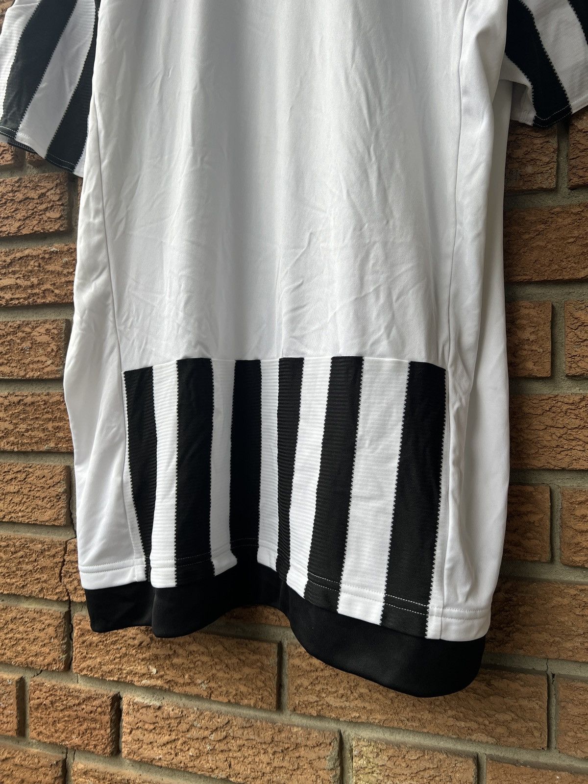 Adidas Adidas Juventus 2015/2016 Home Jersey Football Soccer Size US XL / EU 56 / 4 - 8 Thumbnail