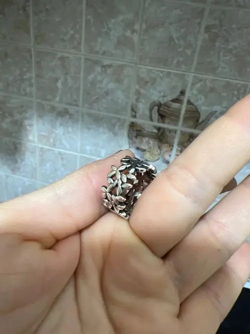 Other Angel Leaves Adjustable Ring Size ONE SIZE - 3 Thumbnail
