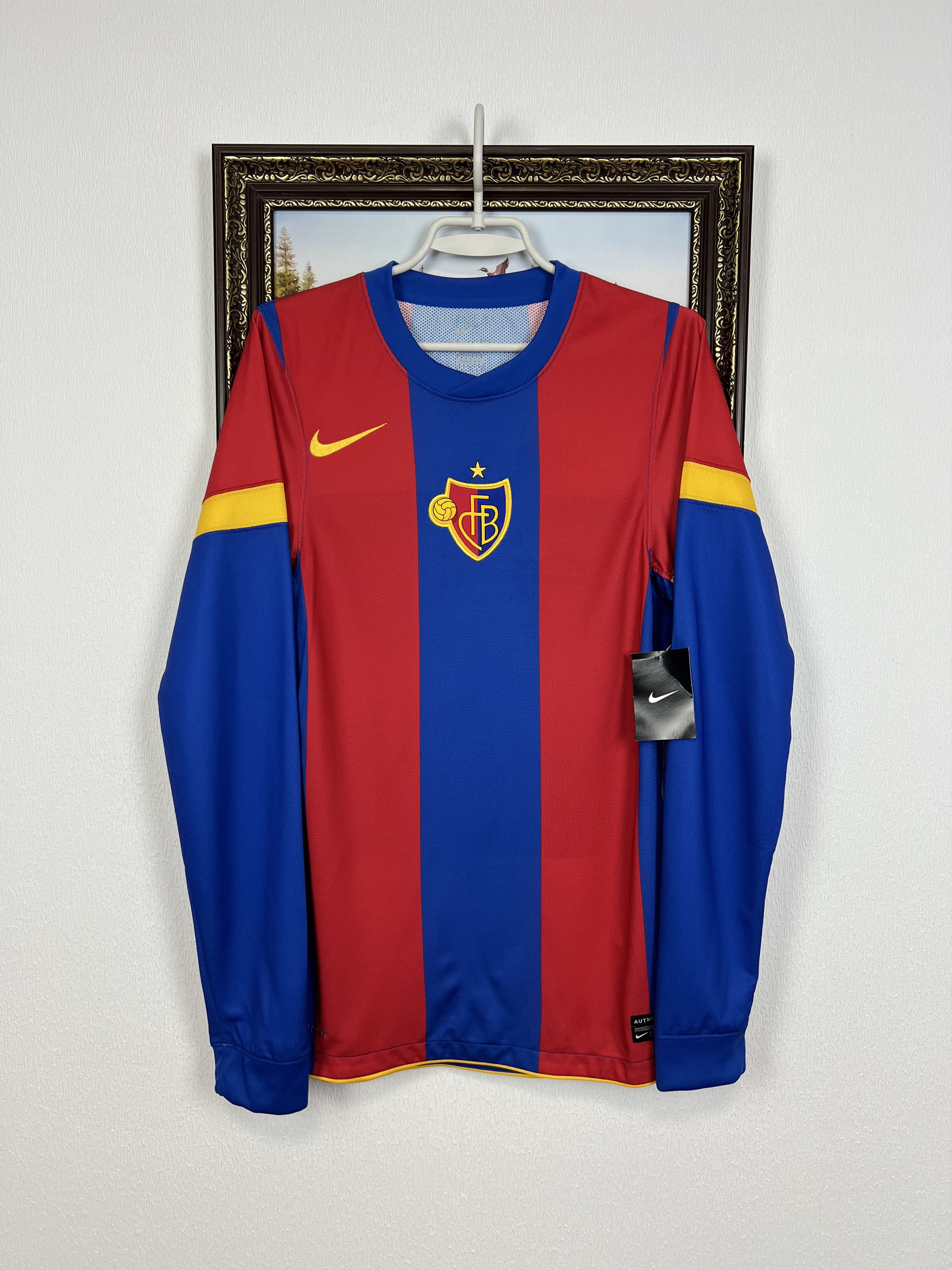 Nike Basel football shirt 2011 Soccer Player Issue Nike Tee Hype Size US S / EU 44-46 / 1 - 1 Thumbnail