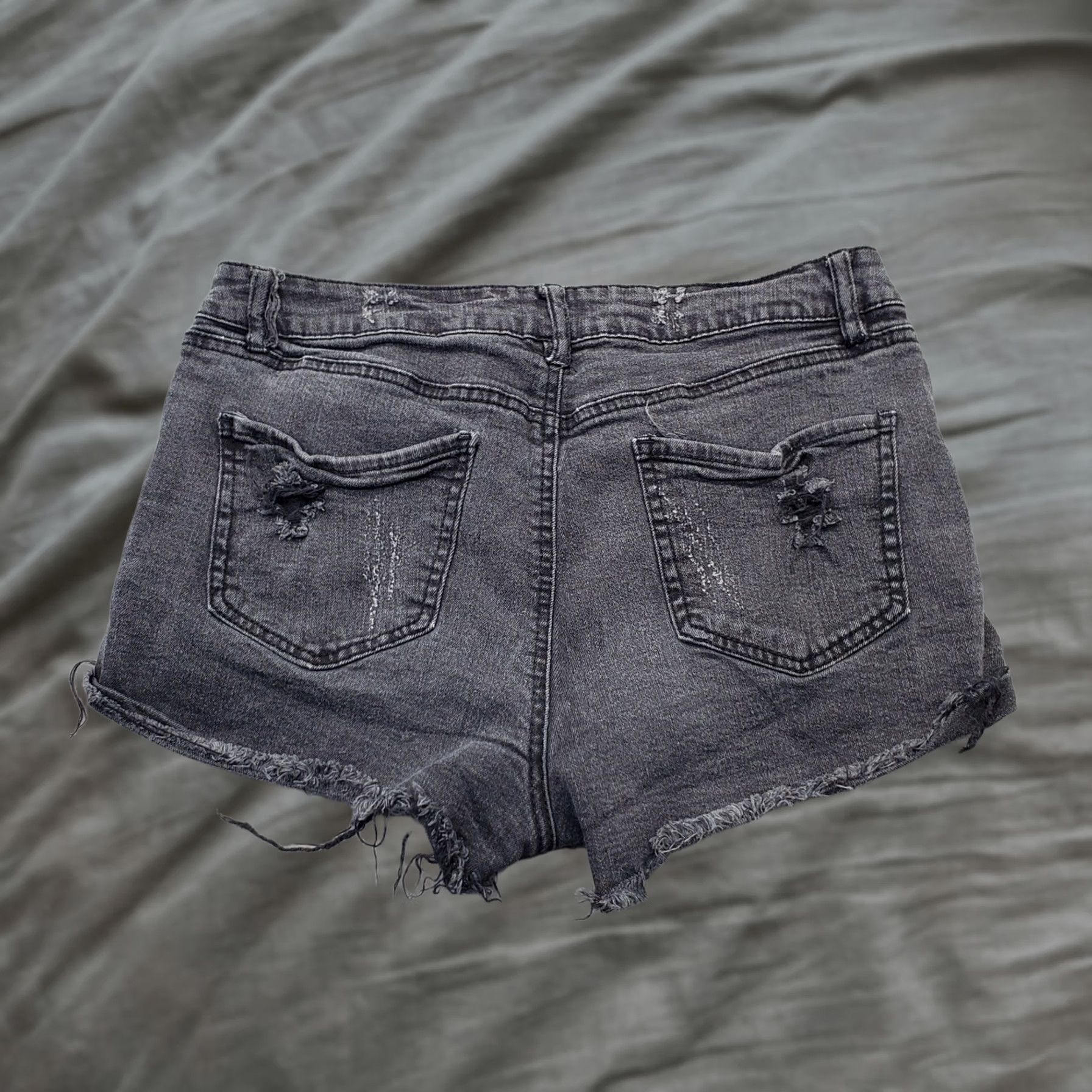 Denime Refuge Cut-Off Shorts Women Size 10 Black Denim Dark Wash Distressed Frayed Hem Size 32" / US 10 / IT 46 - 1 Thumbnail