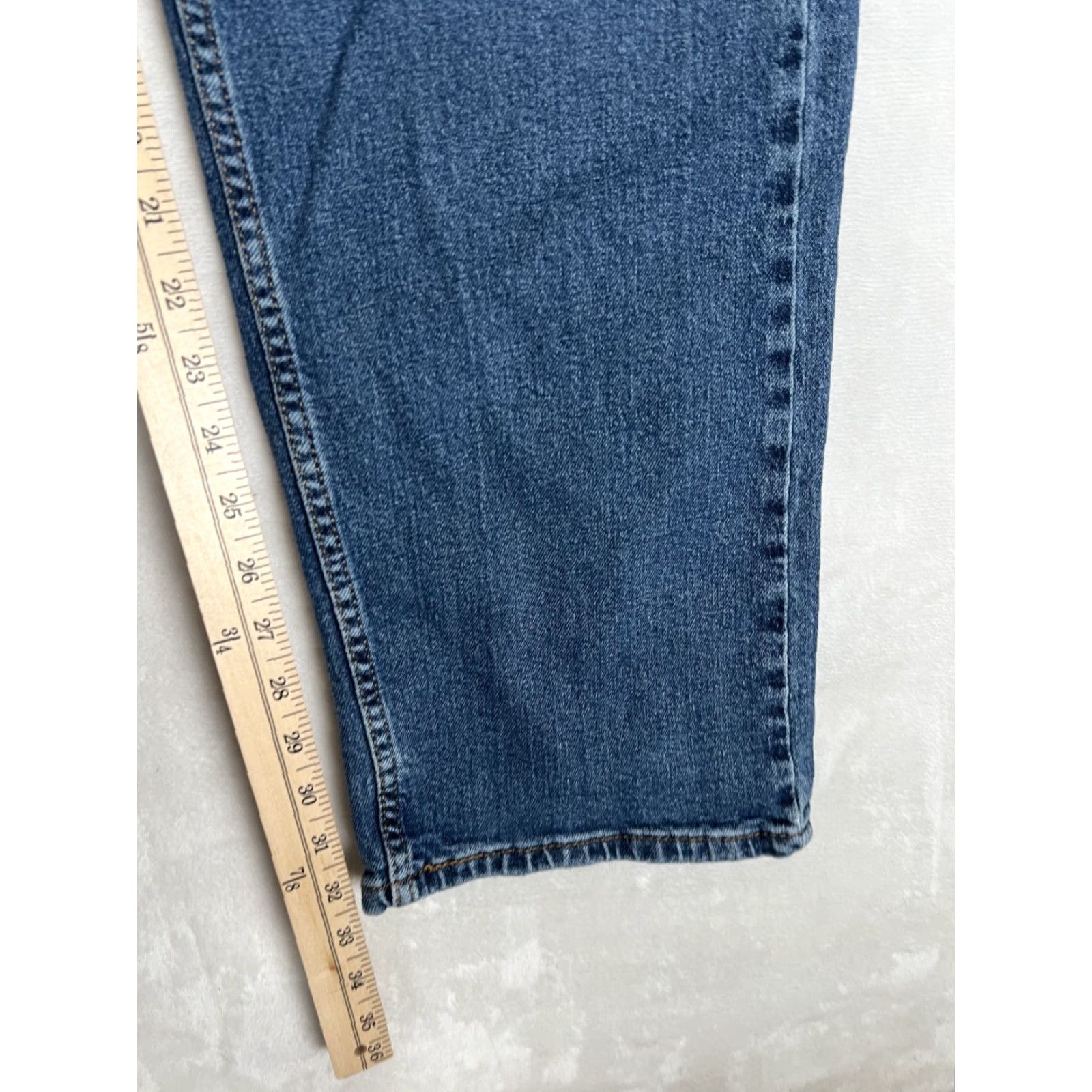 Levi's VINTAGE Levi’s 505 Denim Jeans 40x32 Medium Wash Jeans Men Regular Blue 80s 90s Grunge USA Levi's 500 Series Size US 40 / EU 56 - 2 Thumbnail