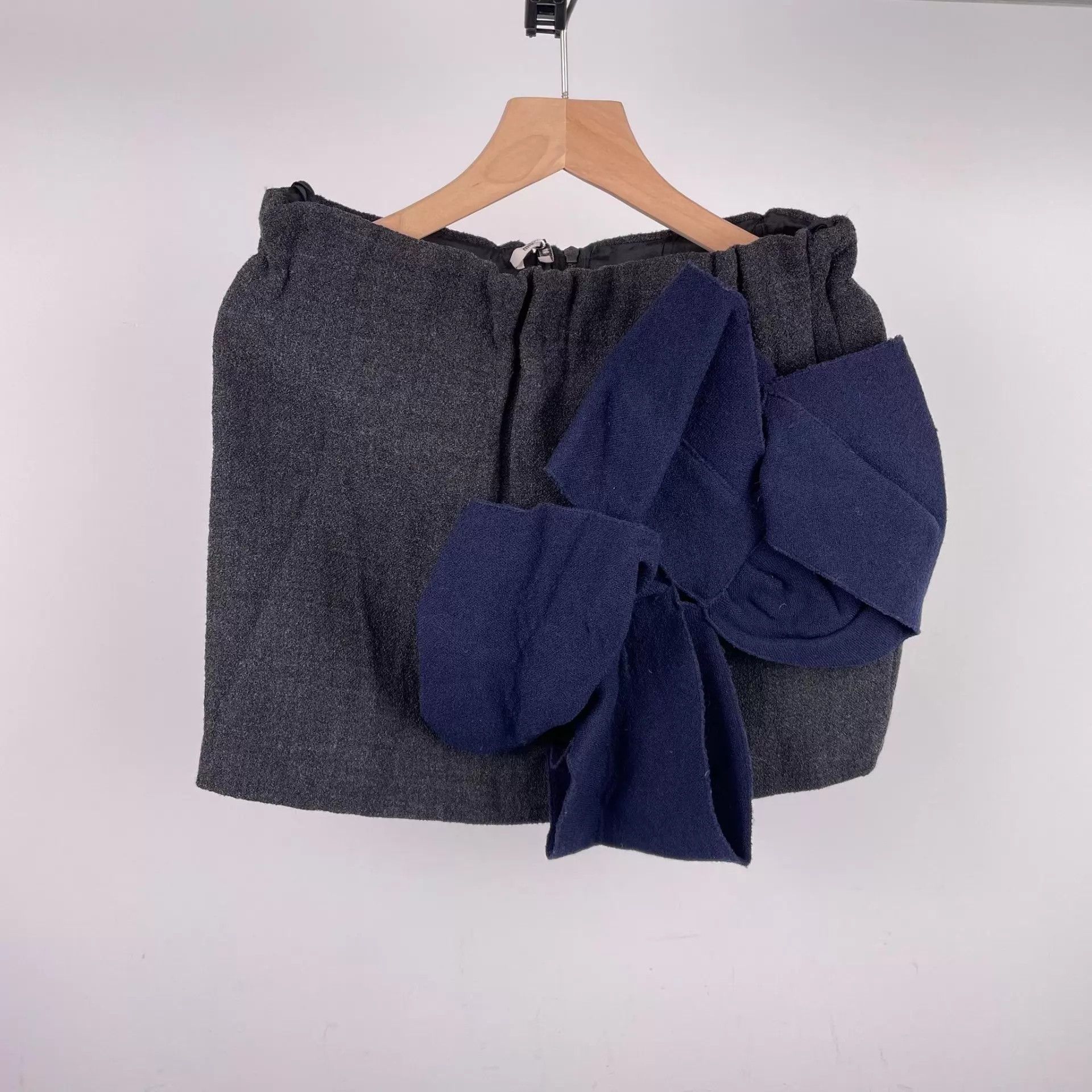 Miu Miu MIU MIU women's blue bow short skirt Size 26" / US 2 / IT 38 - 1 Thumbnail
